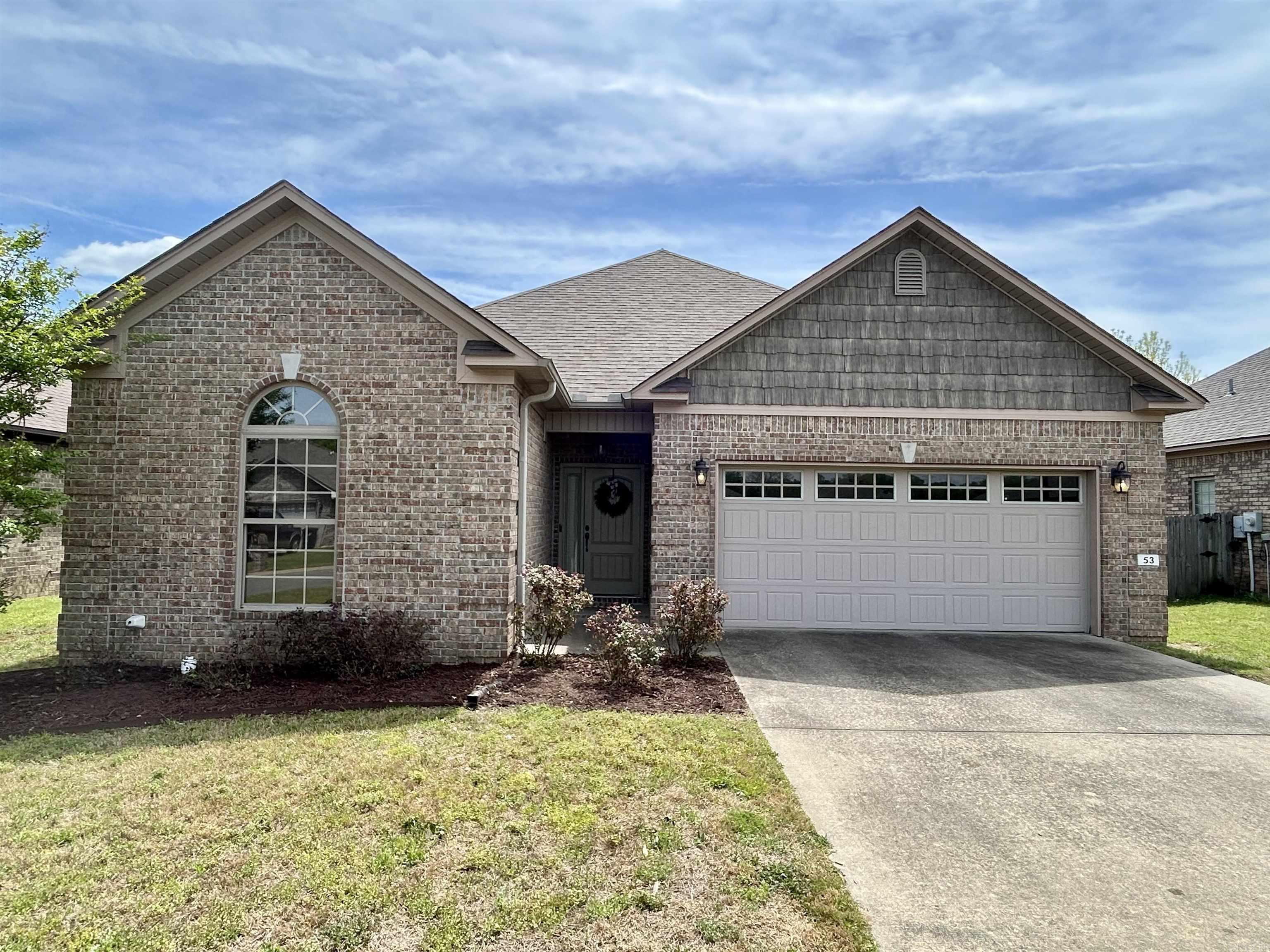 OAK TREE SUB - Residential