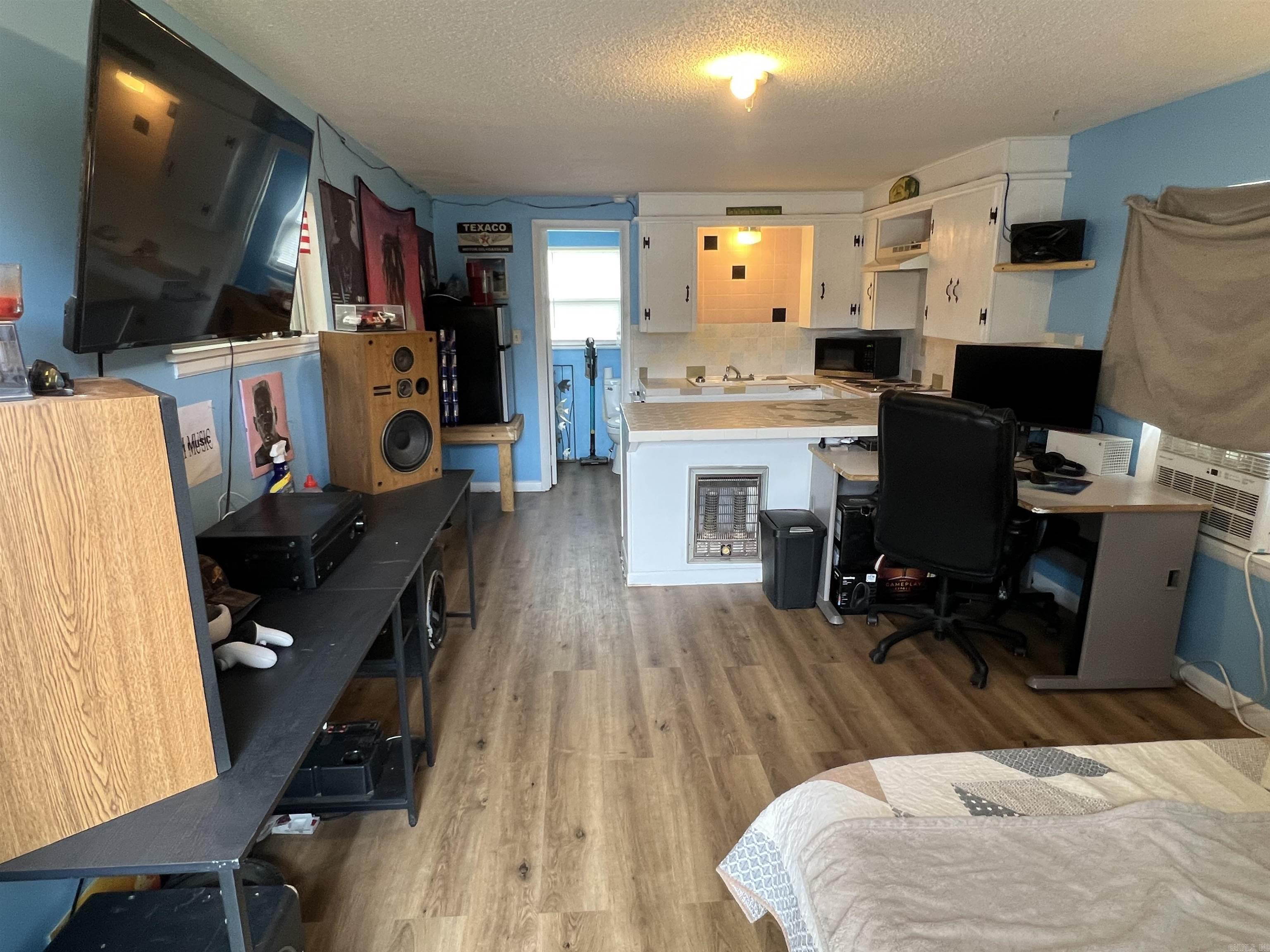 OVERCUP LAKE RESORT - Residential