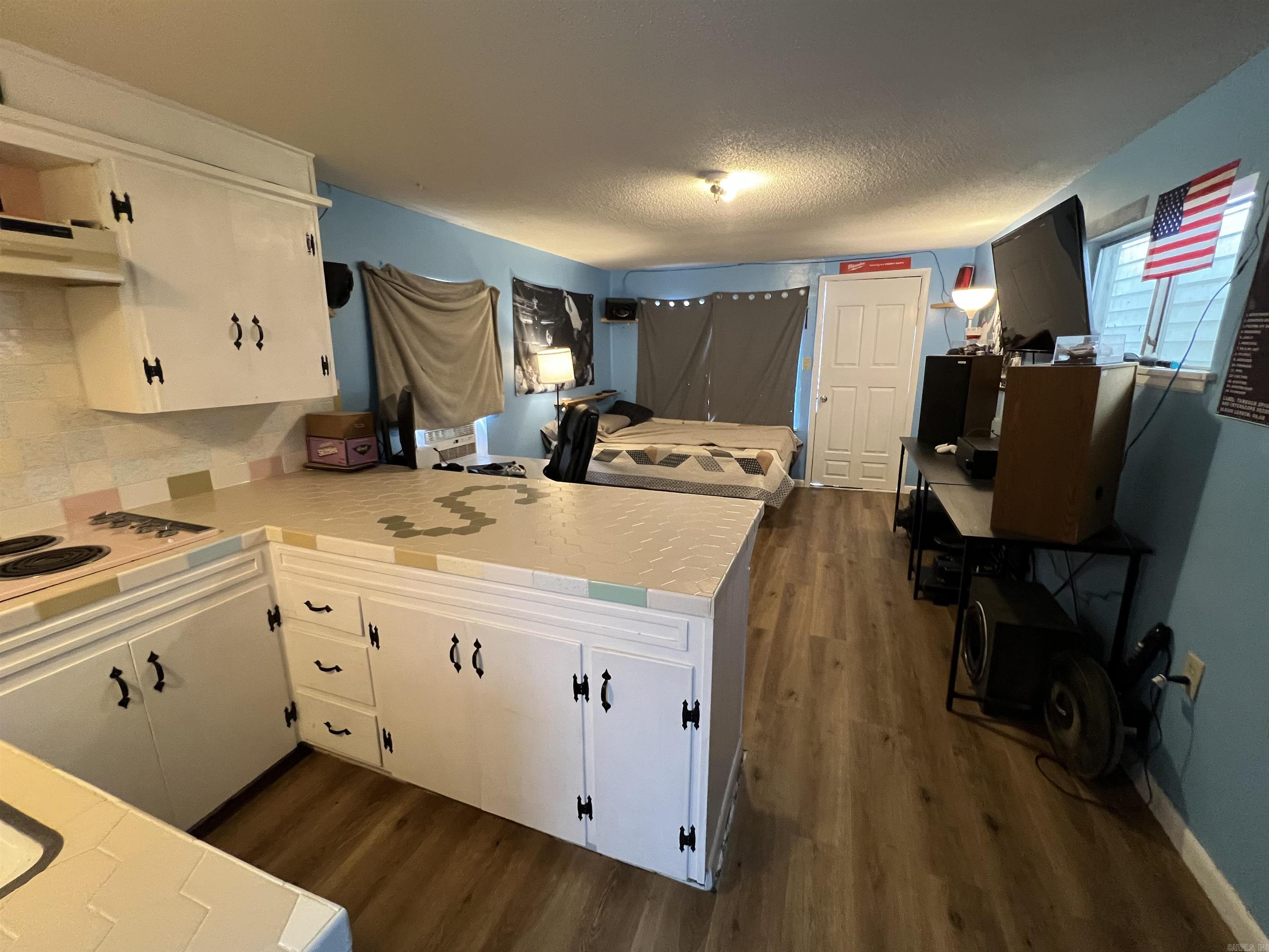 OVERCUP LAKE RESORT - Residential