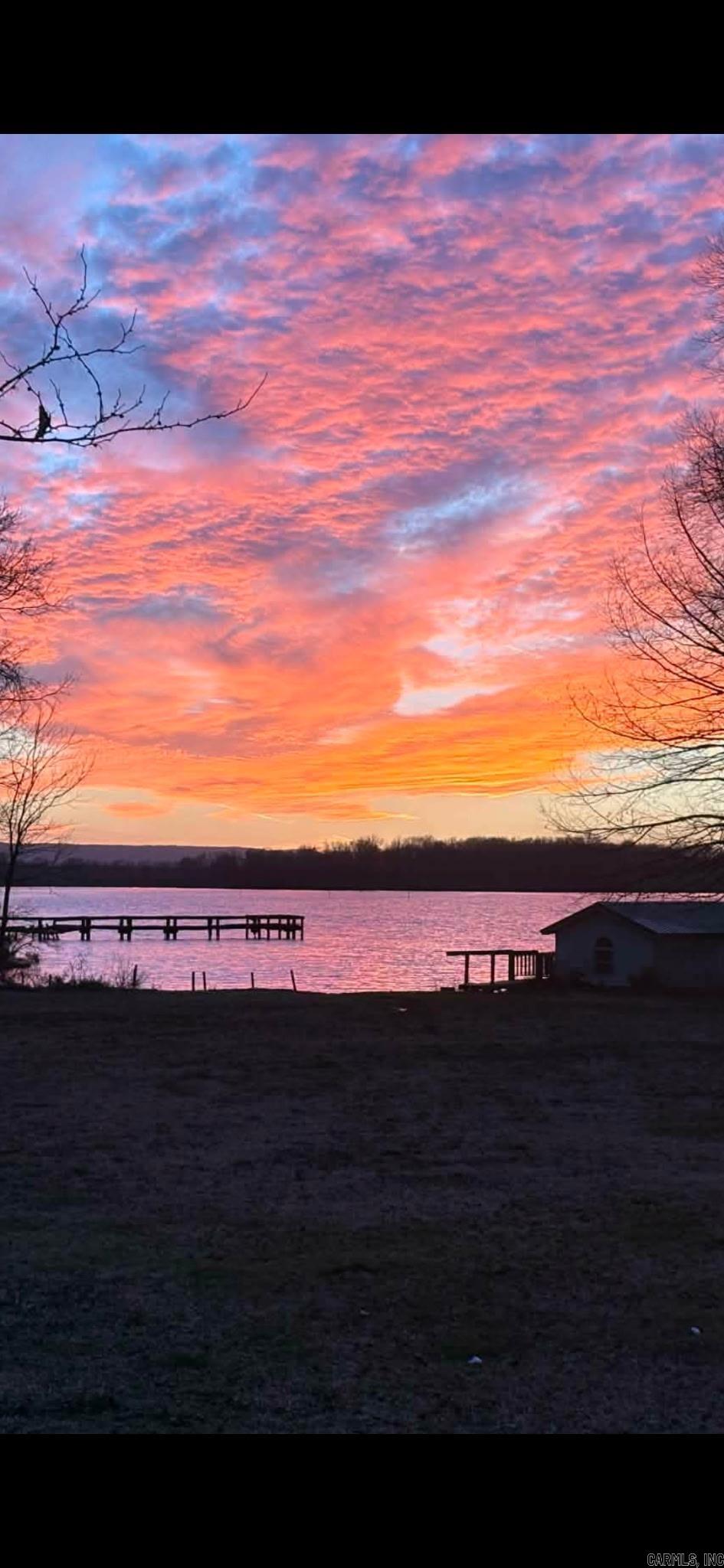 OVERCUP LAKE RESORT - Residential