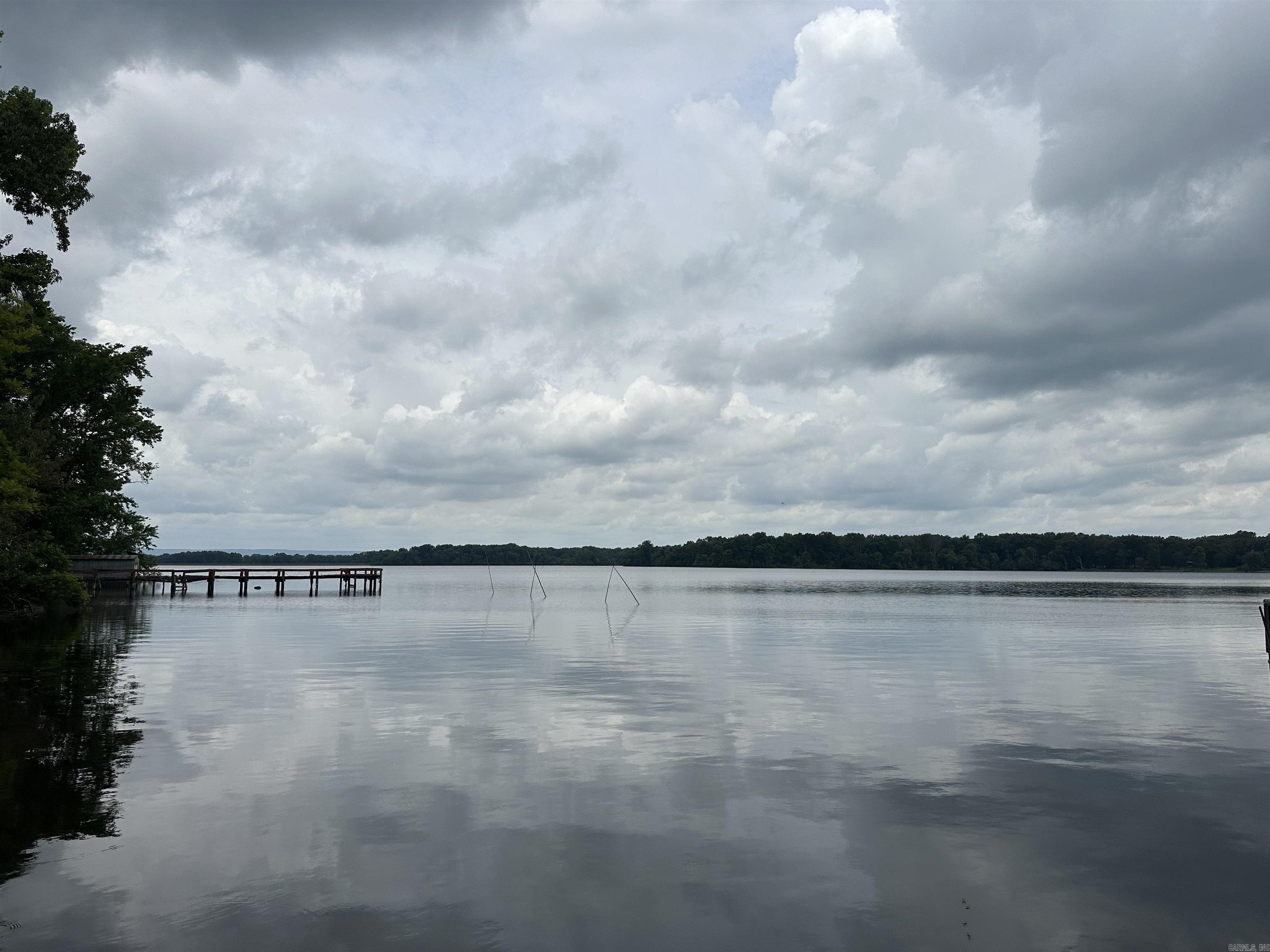 OVERCUP LAKE RESORT - Residential
