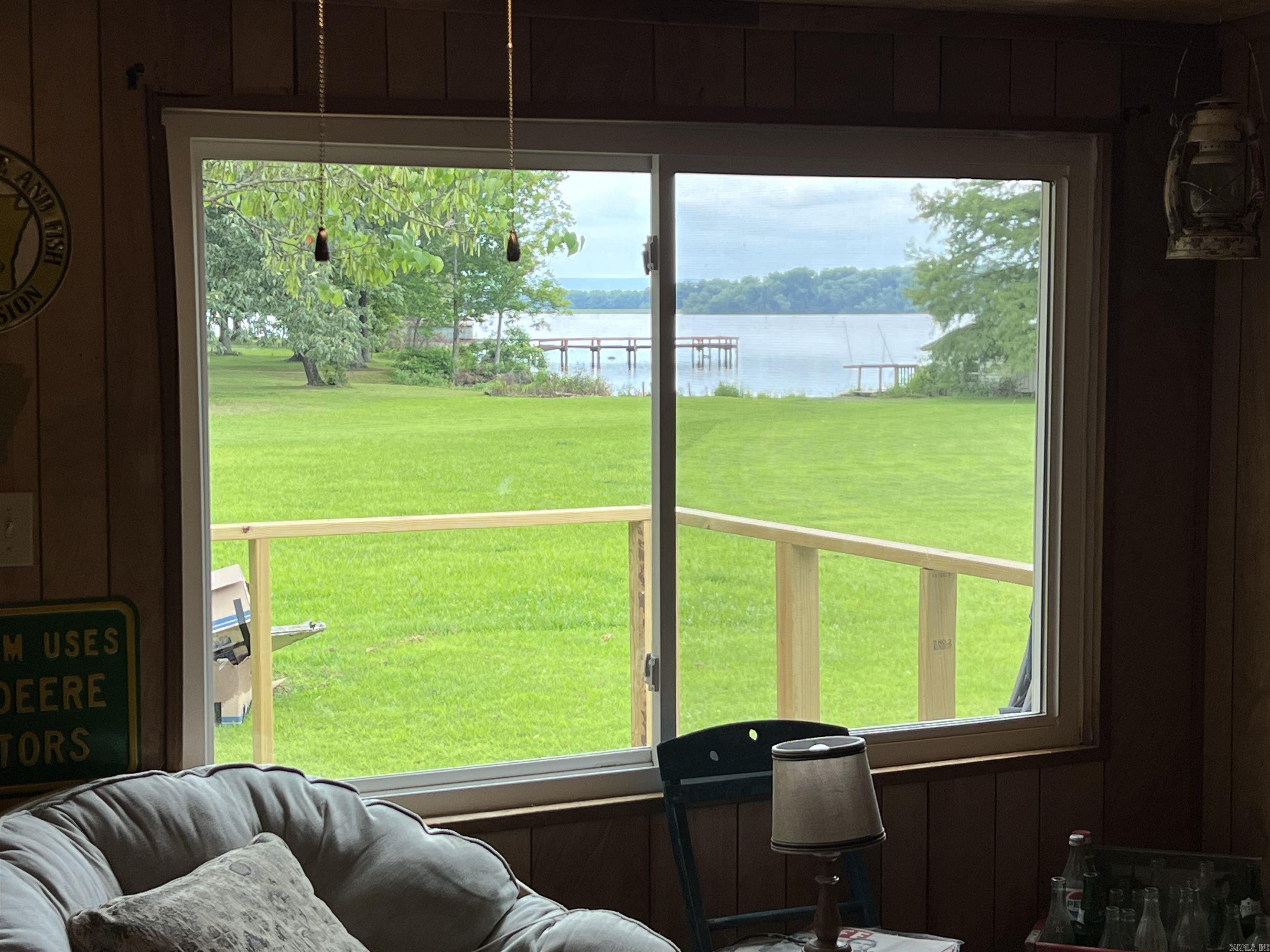OVERCUP LAKE RESORT - Residential