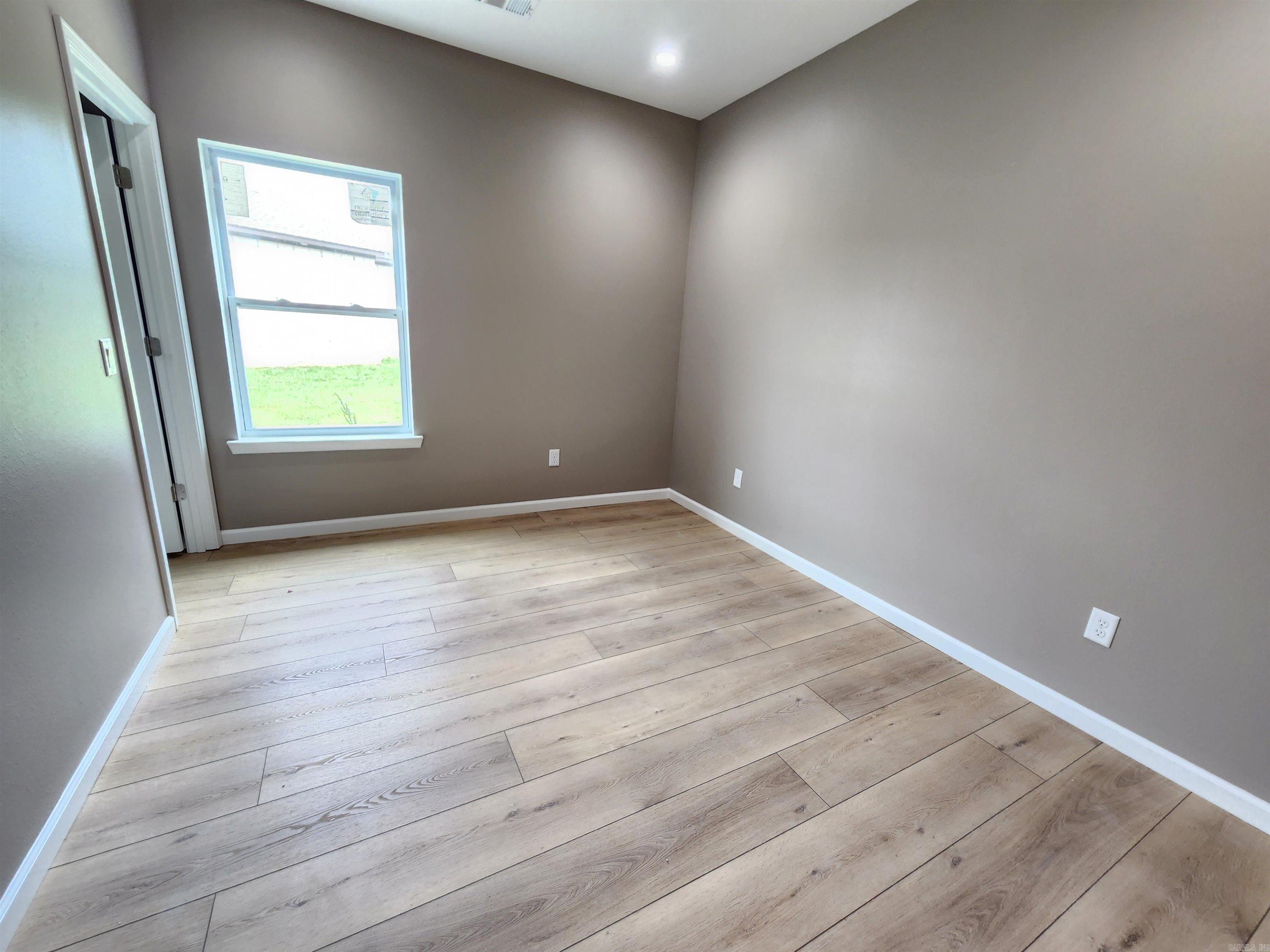 BAKER'S FIELD - Residential