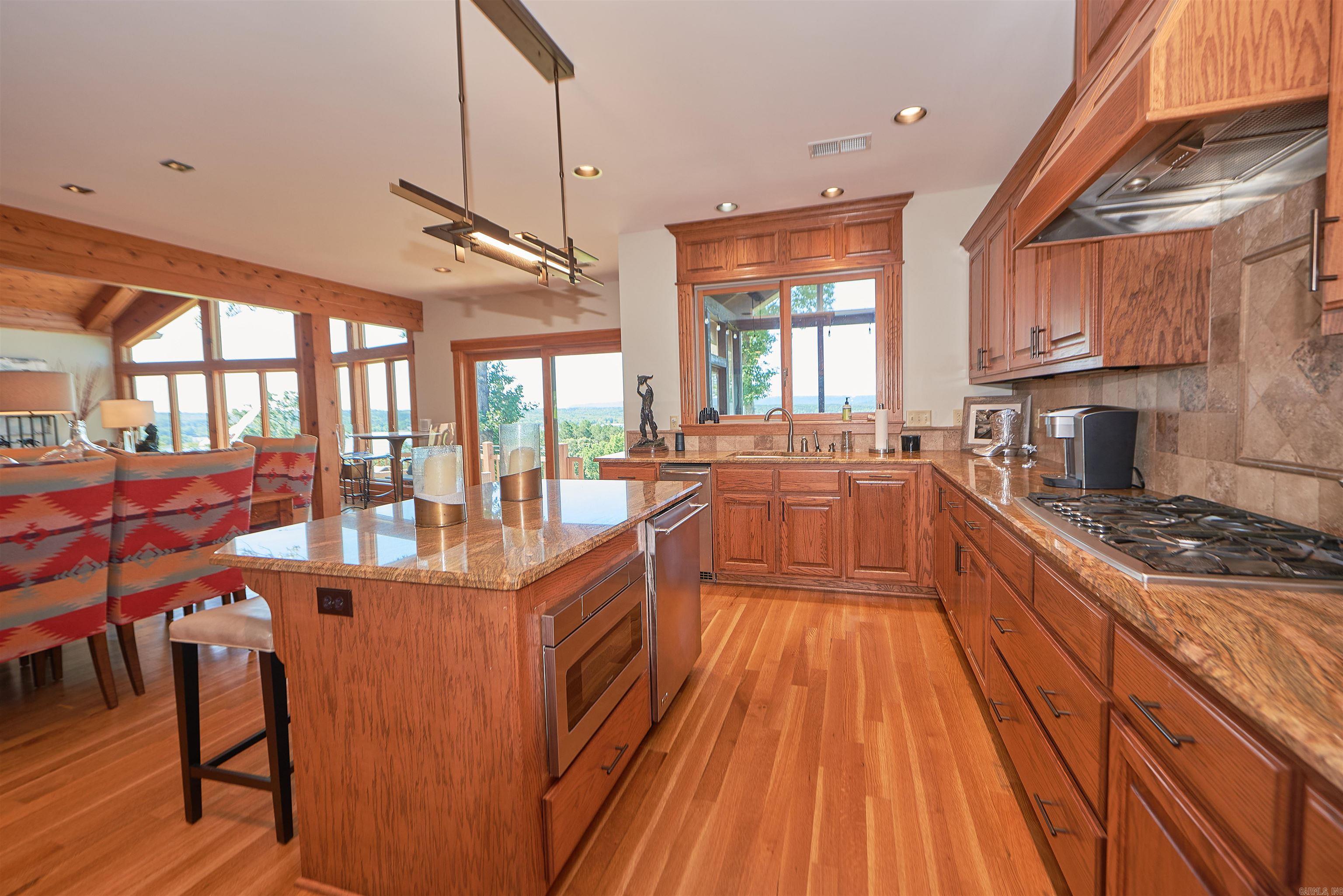 GRAND VIEW ESTATES - Residential