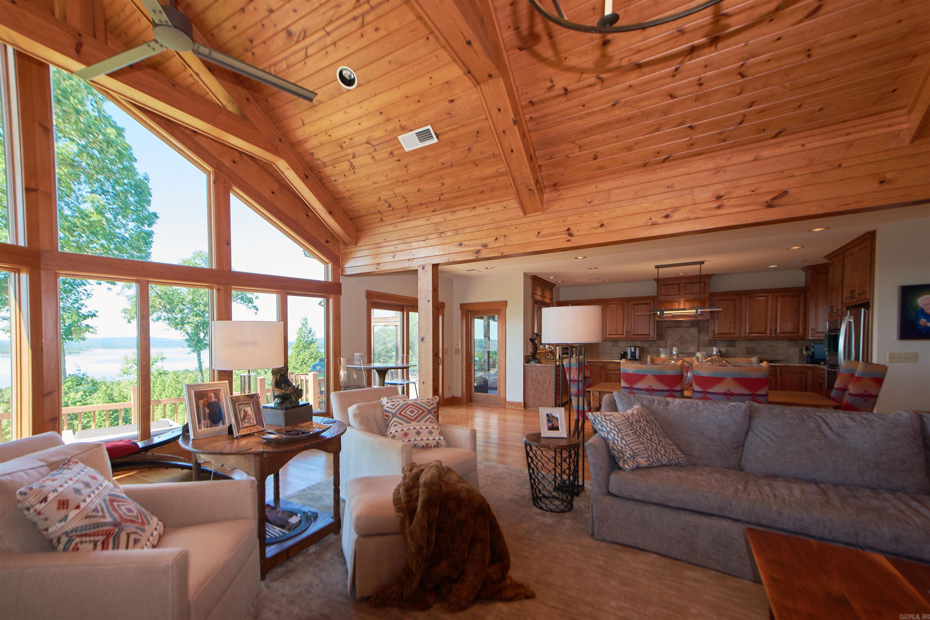 GRAND VIEW ESTATES - Residential