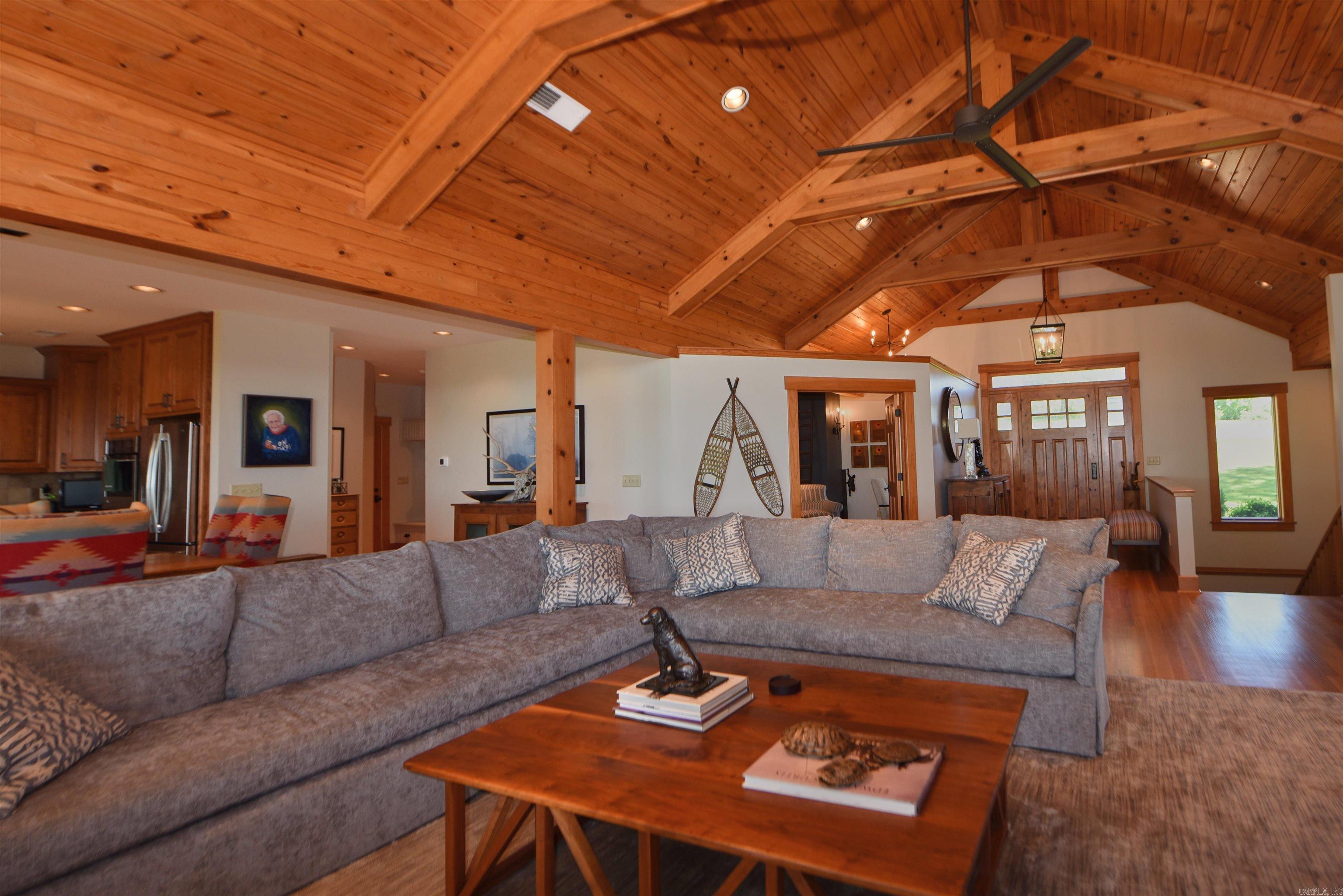 GRAND VIEW ESTATES - Residential