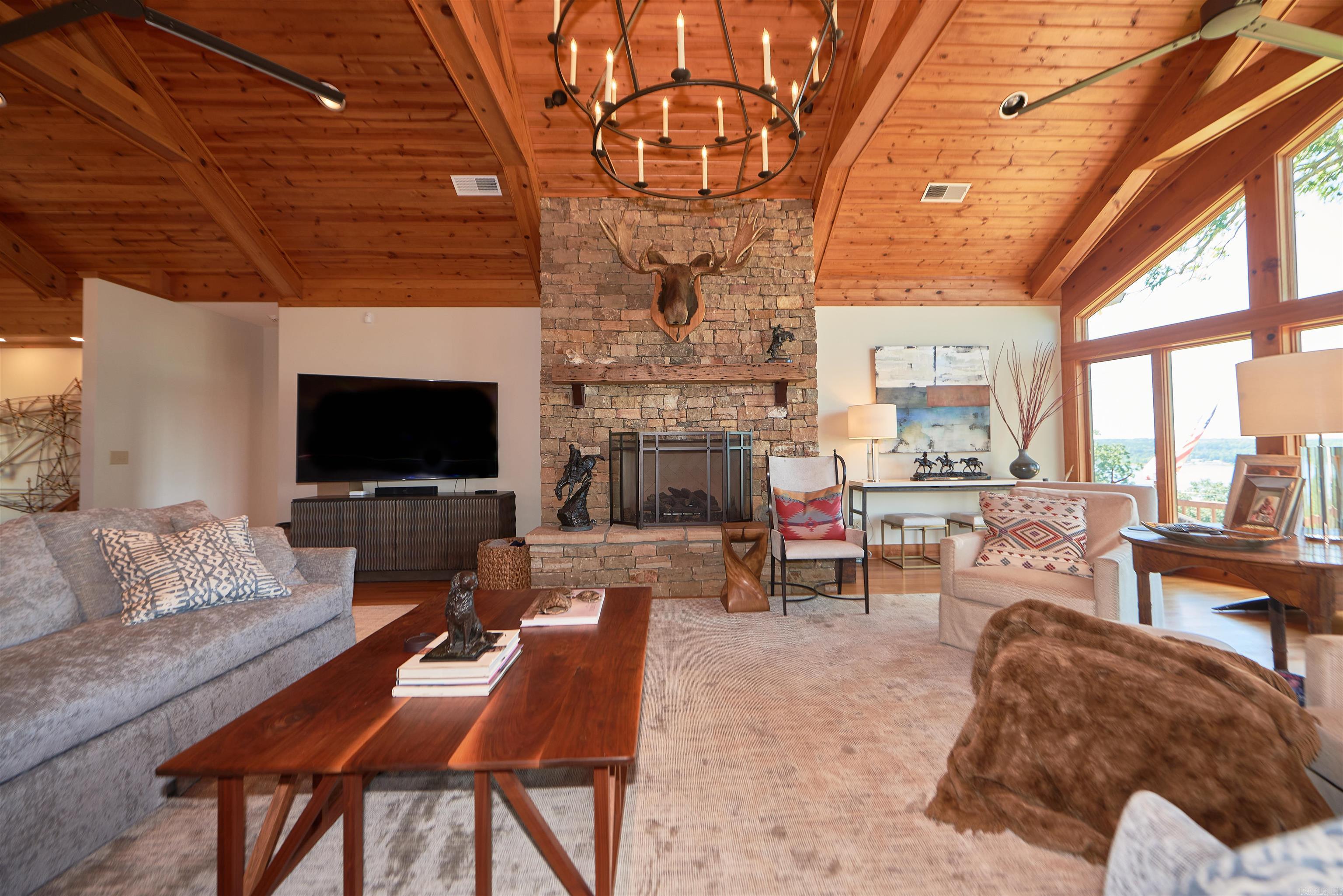GRAND VIEW ESTATES - Residential