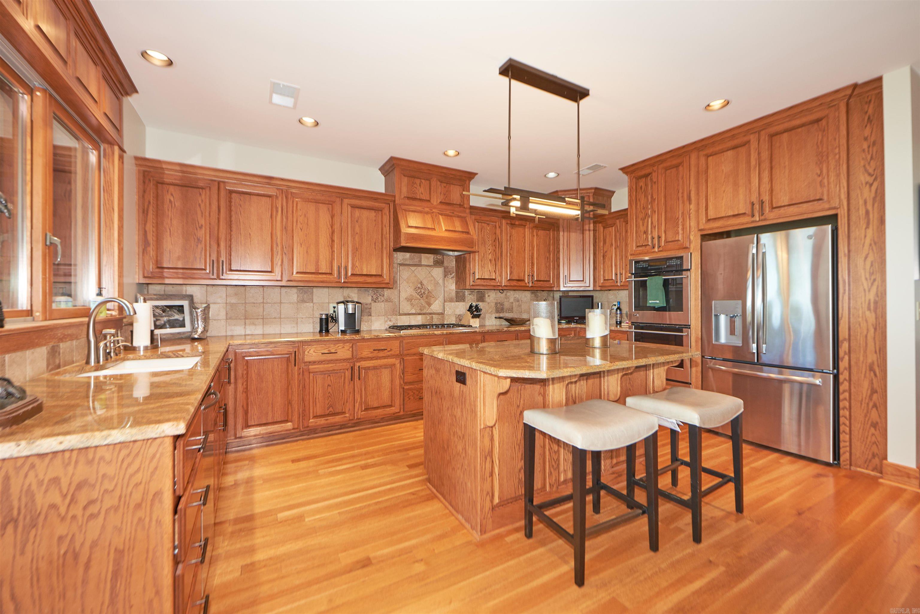 GRAND VIEW ESTATES - Residential