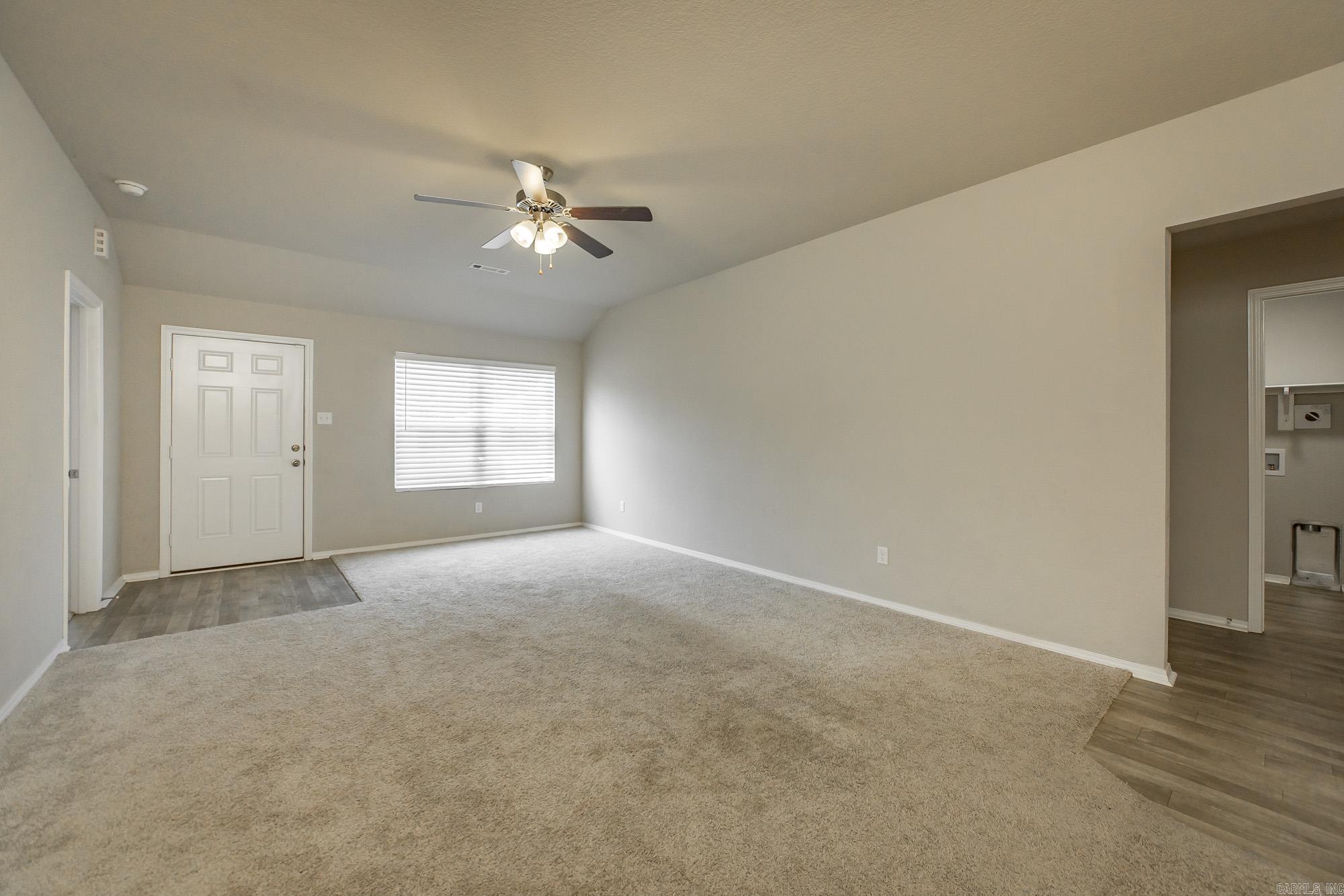 OAKLAND GROVE ESTATES - Residential