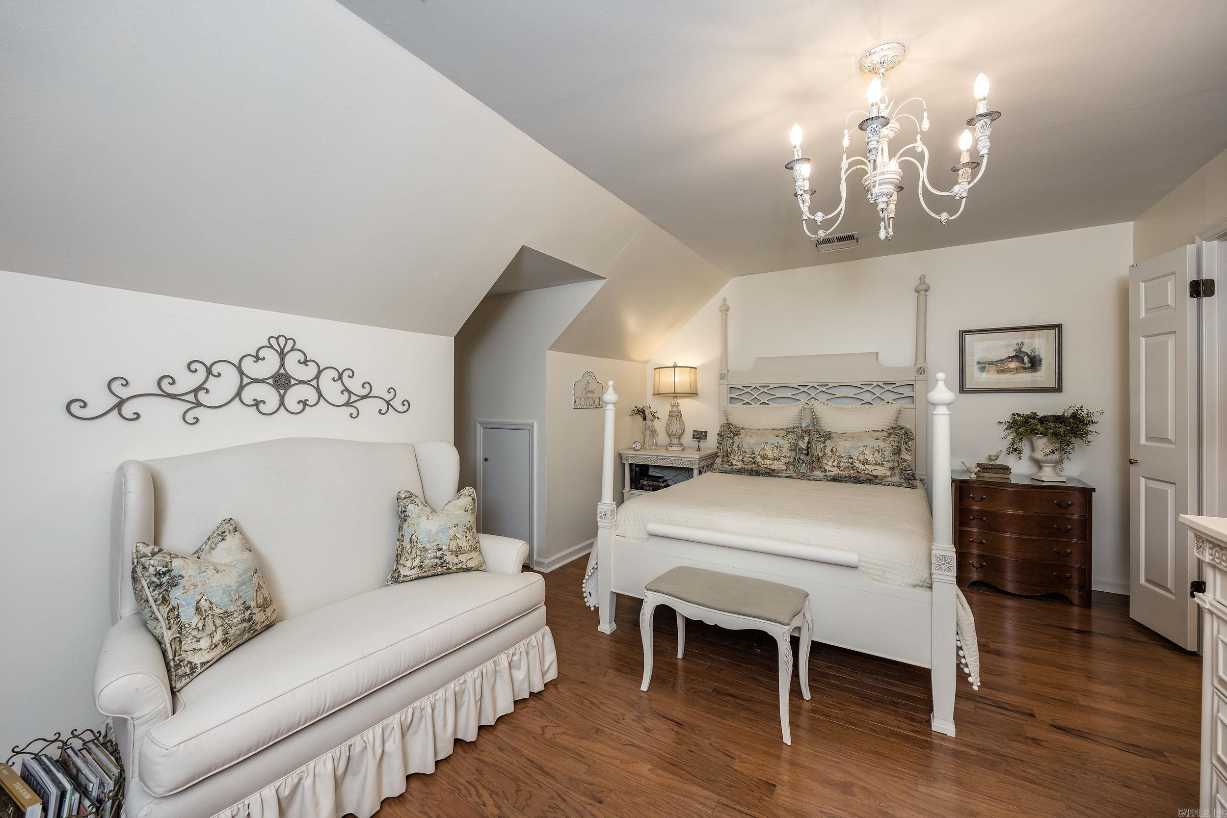 WINDSOR CT TOWNHOMES HPR - Residential