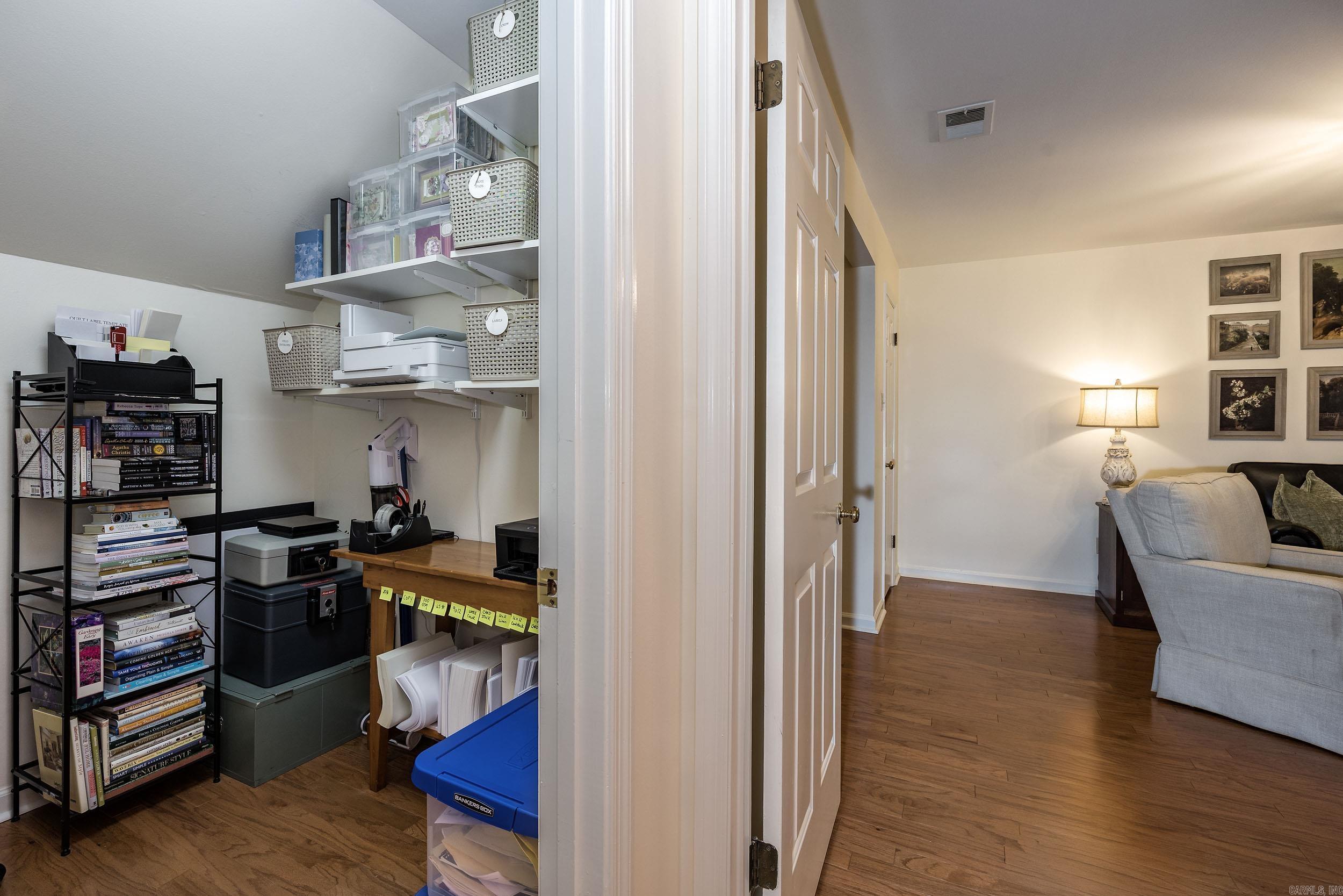 WINDSOR CT TOWNHOMES HPR - Residential