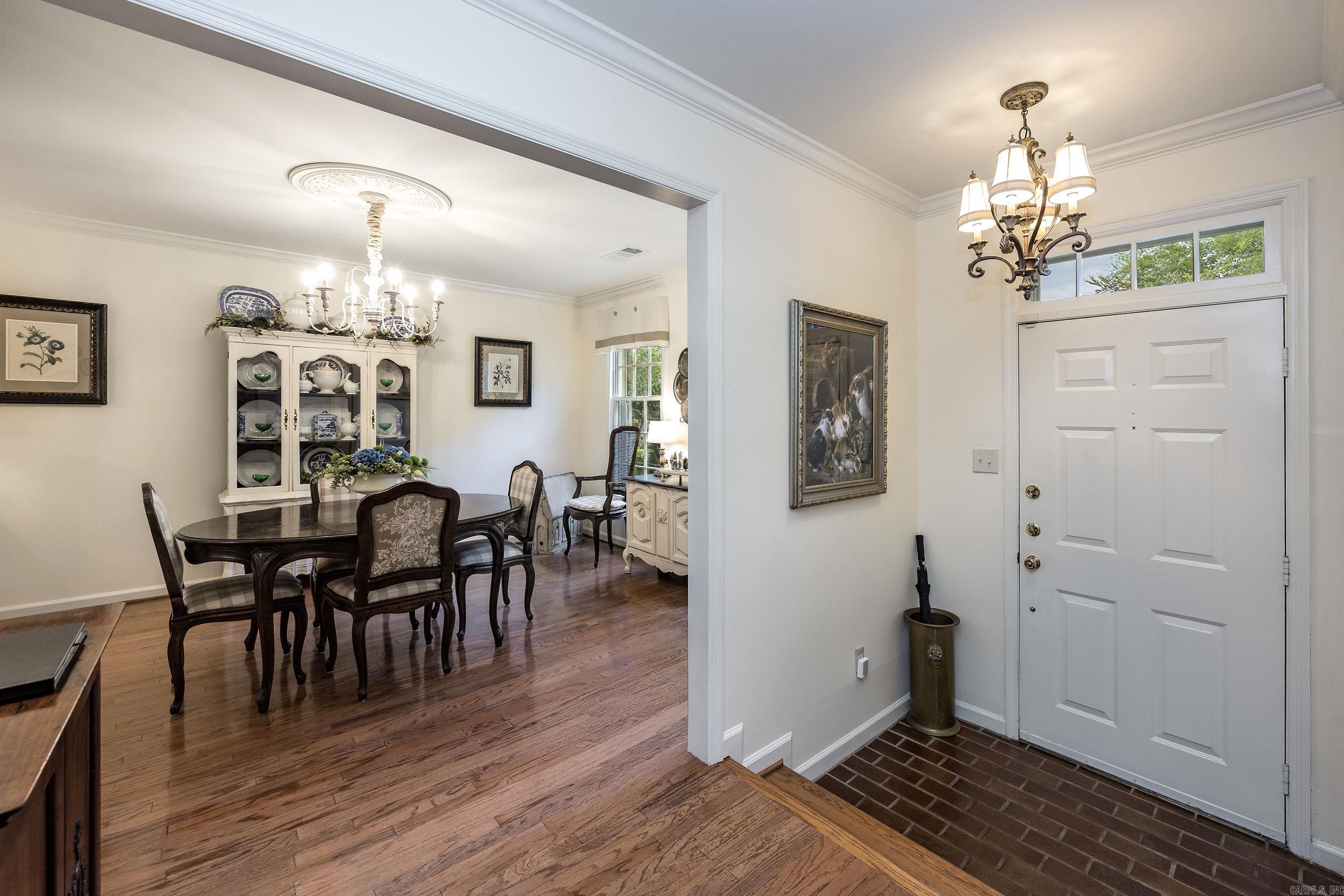WINDSOR CT TOWNHOMES HPR - Residential