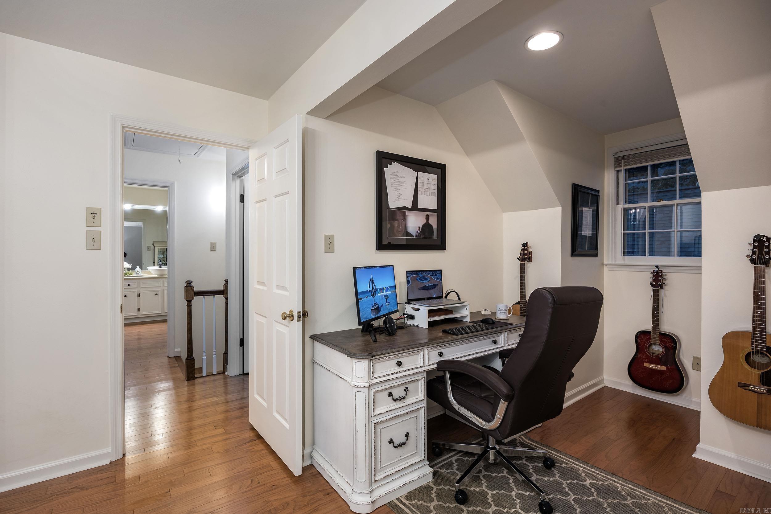 WINDSOR CT TOWNHOMES HPR - Residential