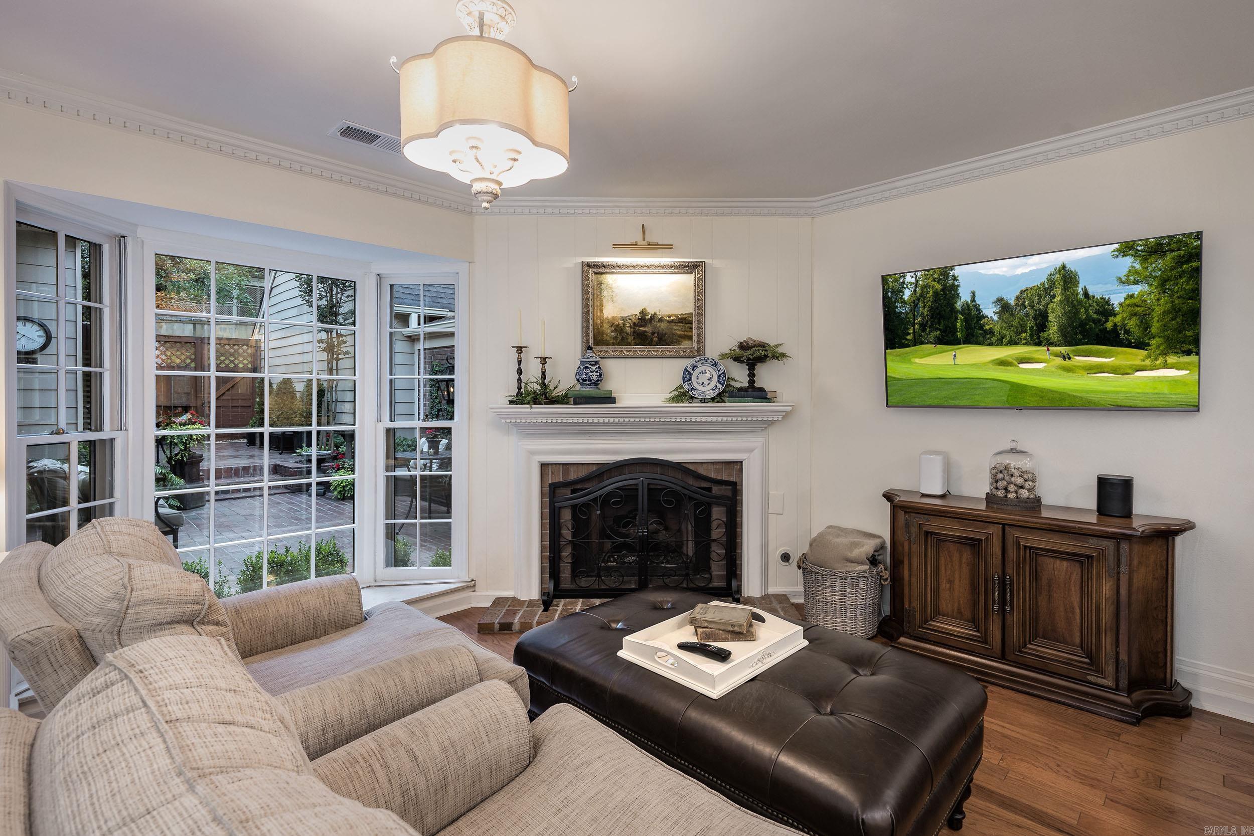 WINDSOR CT TOWNHOMES HPR - Residential