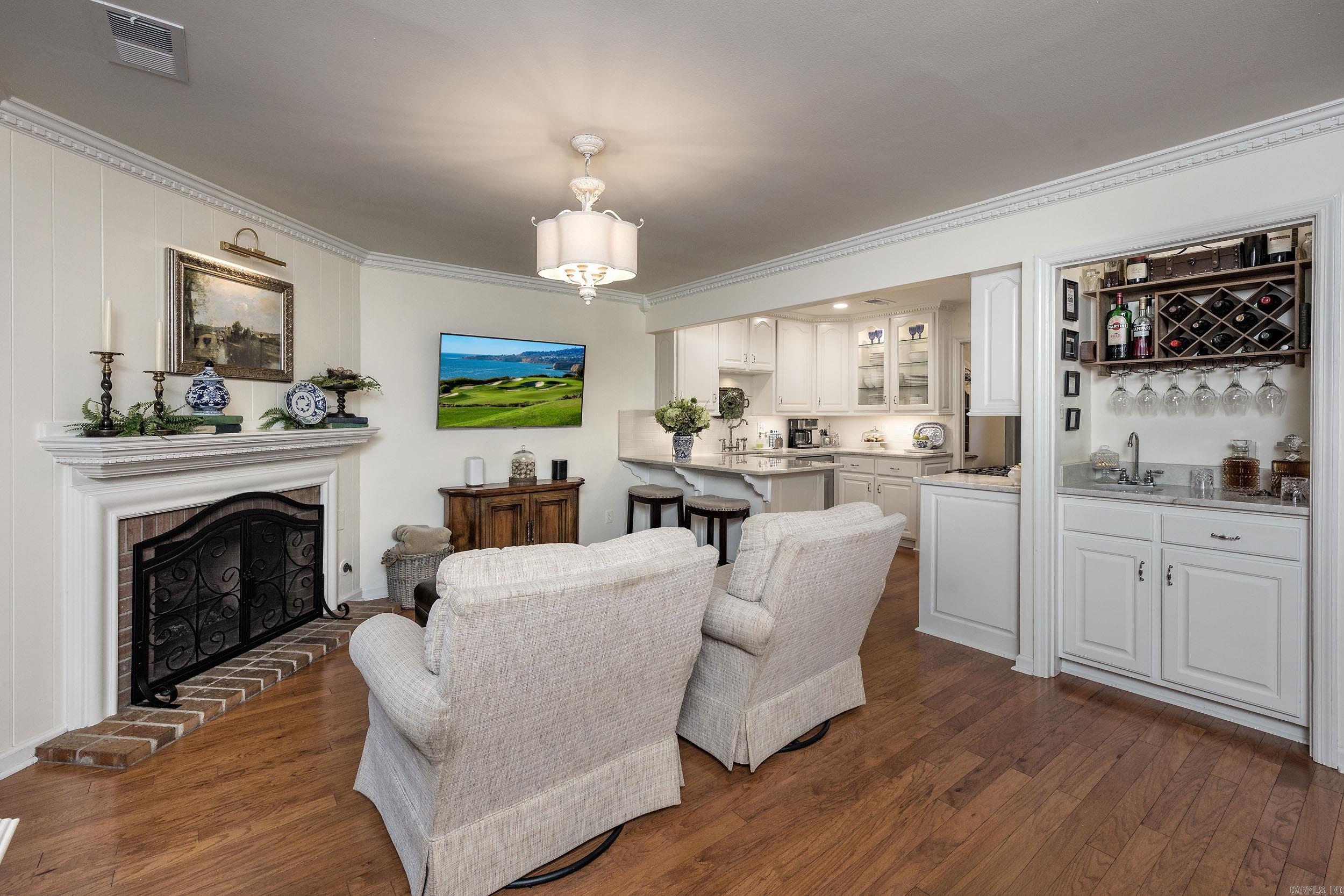 WINDSOR CT TOWNHOMES HPR - Residential