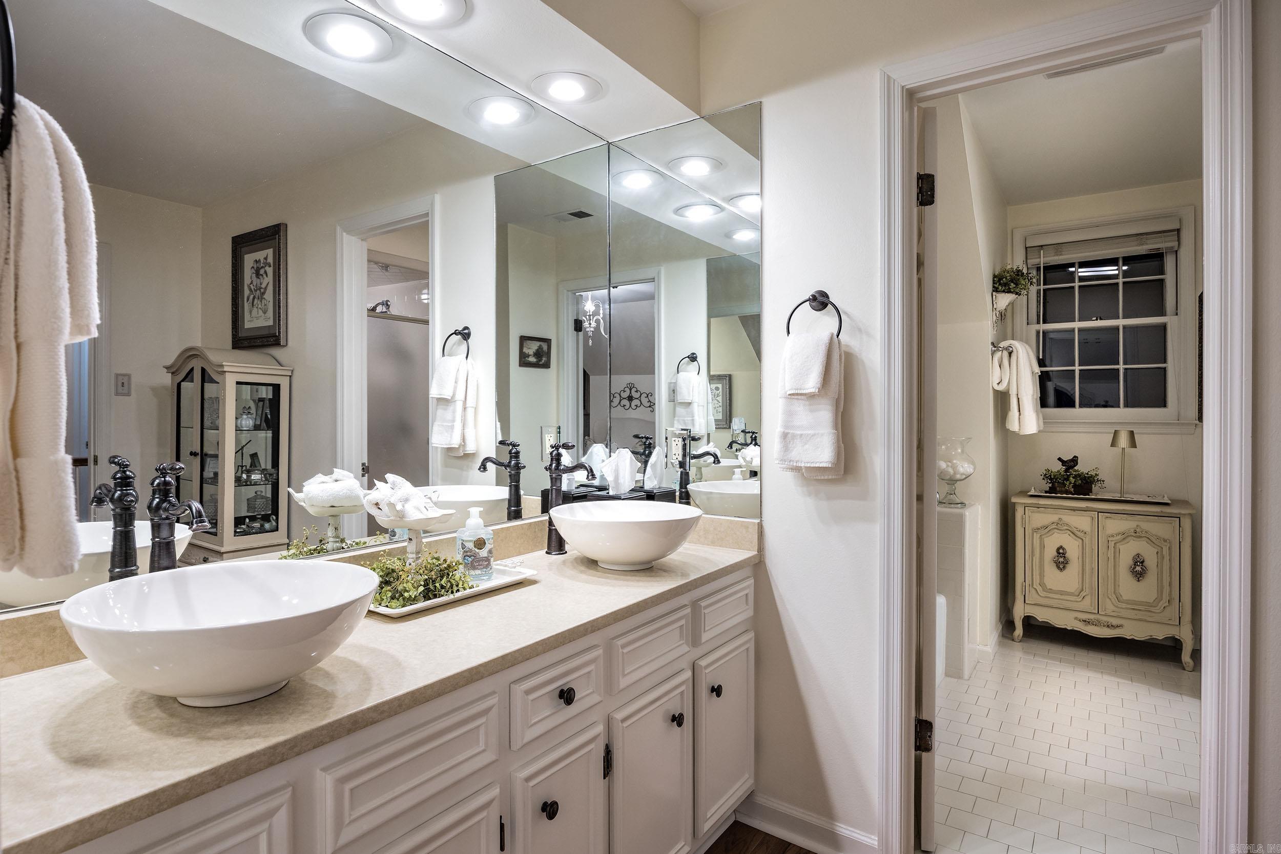 WINDSOR CT TOWNHOMES HPR - Residential