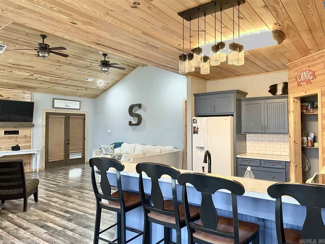 BEAVER LAKE ESTATES - Residential