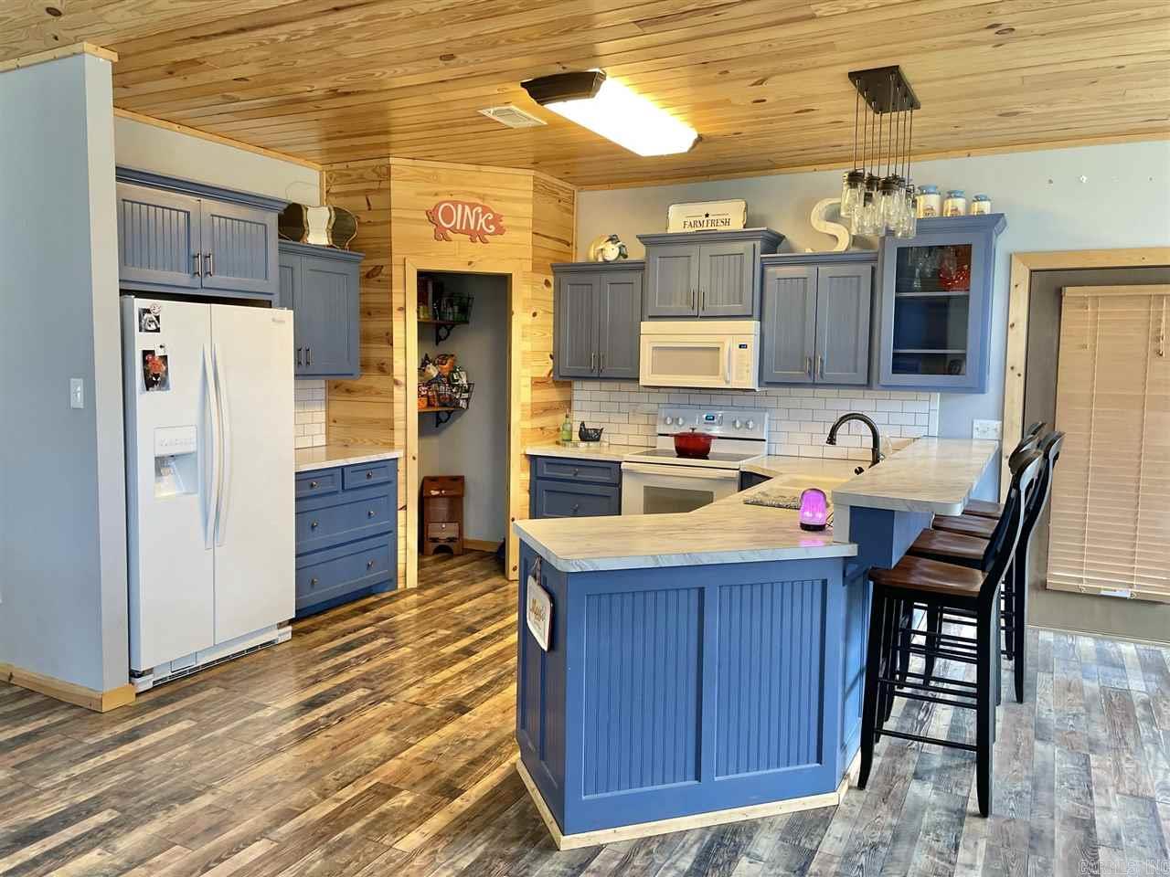 BEAVER LAKE ESTATES - Residential