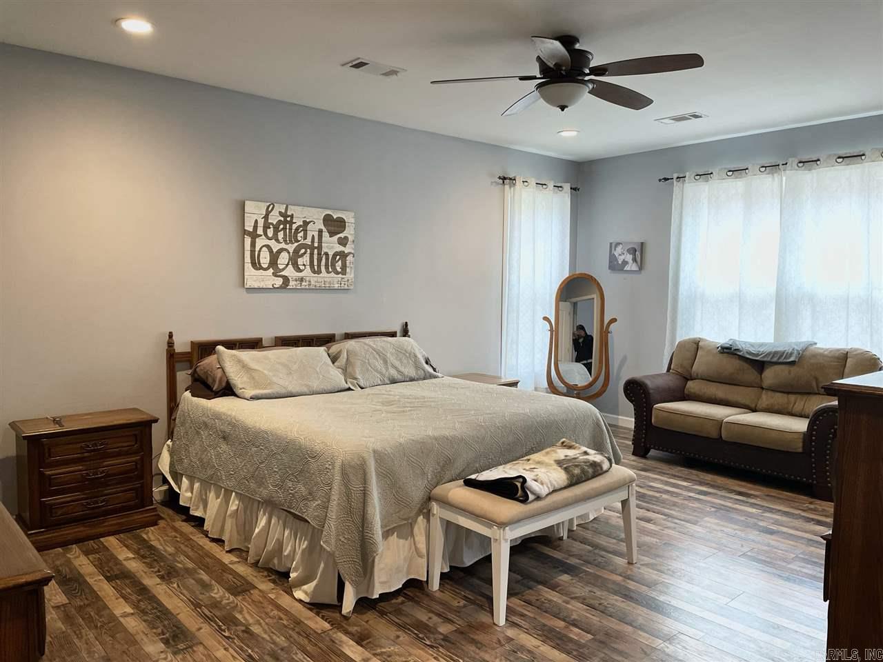 BEAVER LAKE ESTATES - Residential