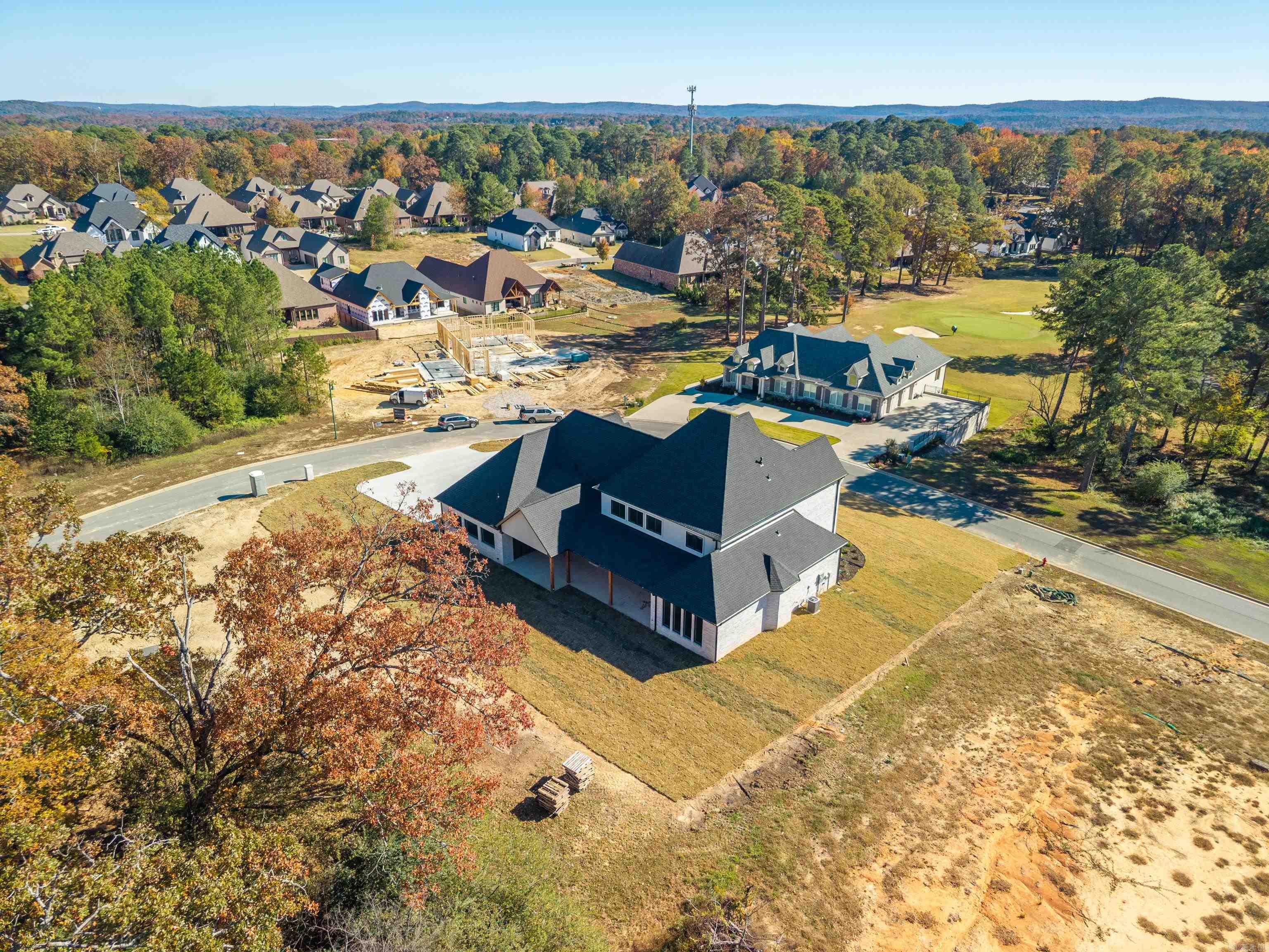 ARLINGTON PARK - Residential