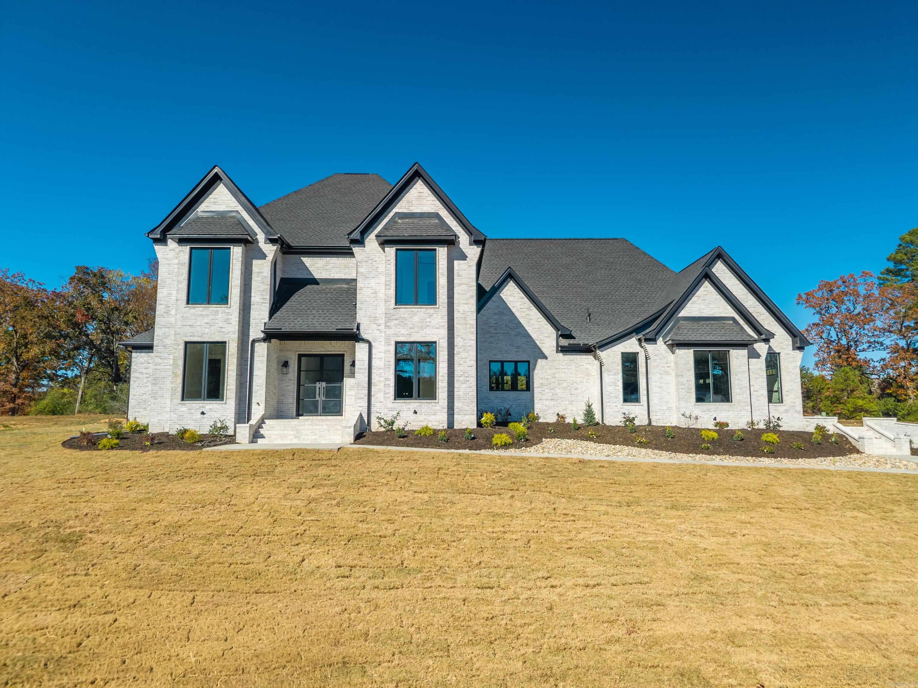ARLINGTON PARK - Residential