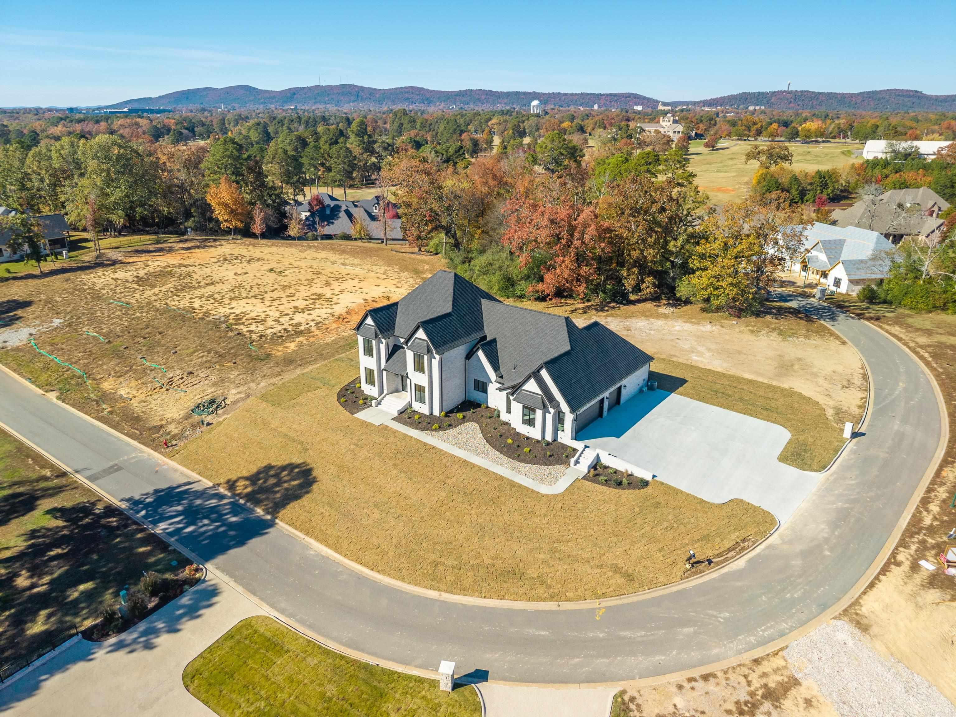ARLINGTON PARK - Residential