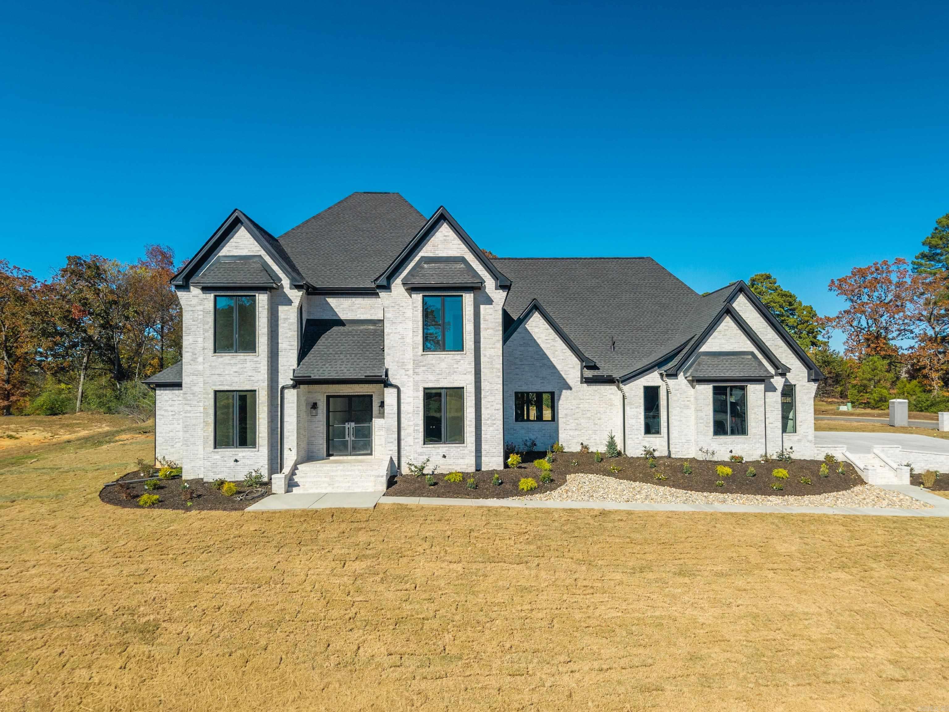 ARLINGTON PARK - Residential