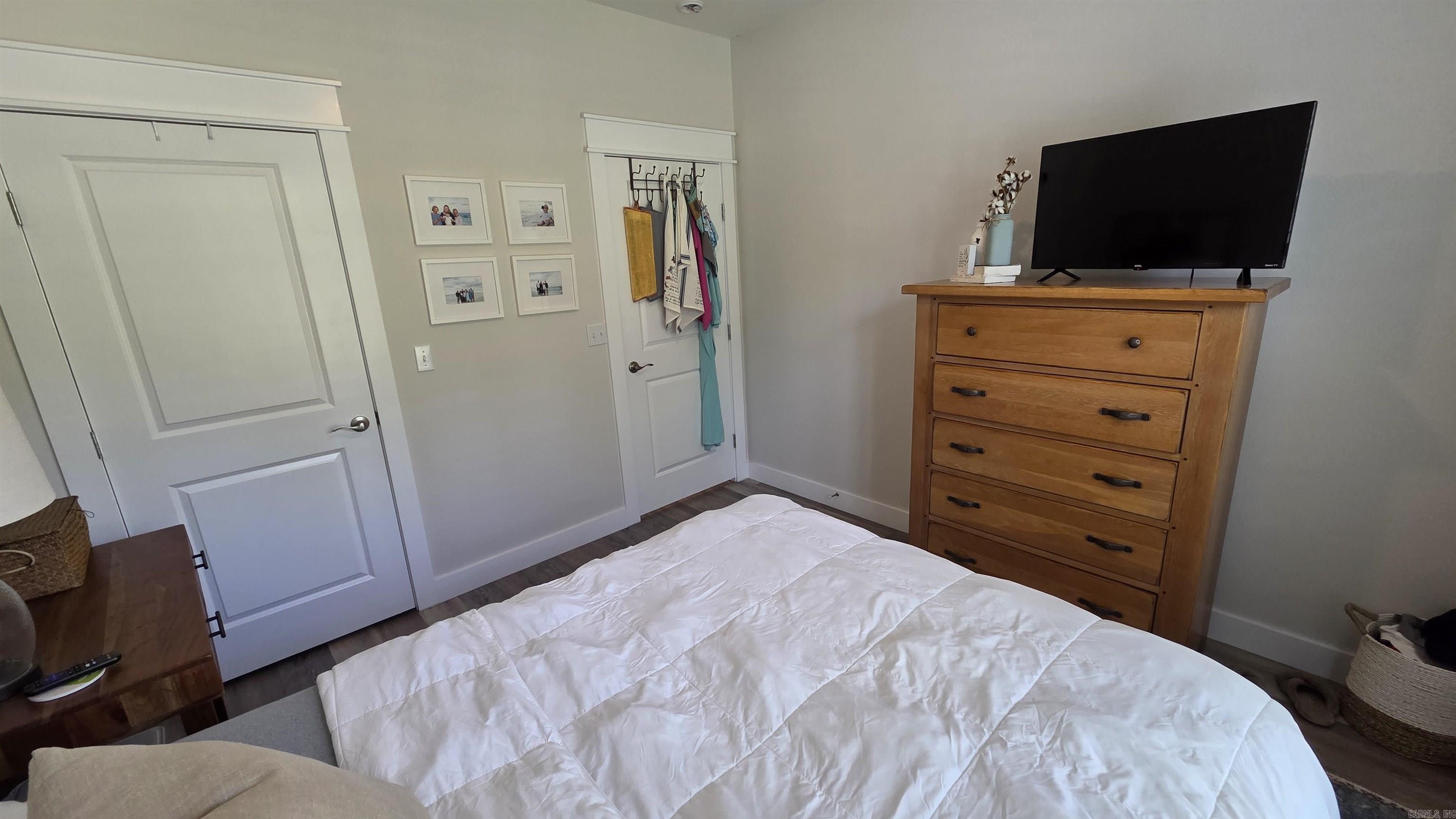 INDIAN HILLS - Residential