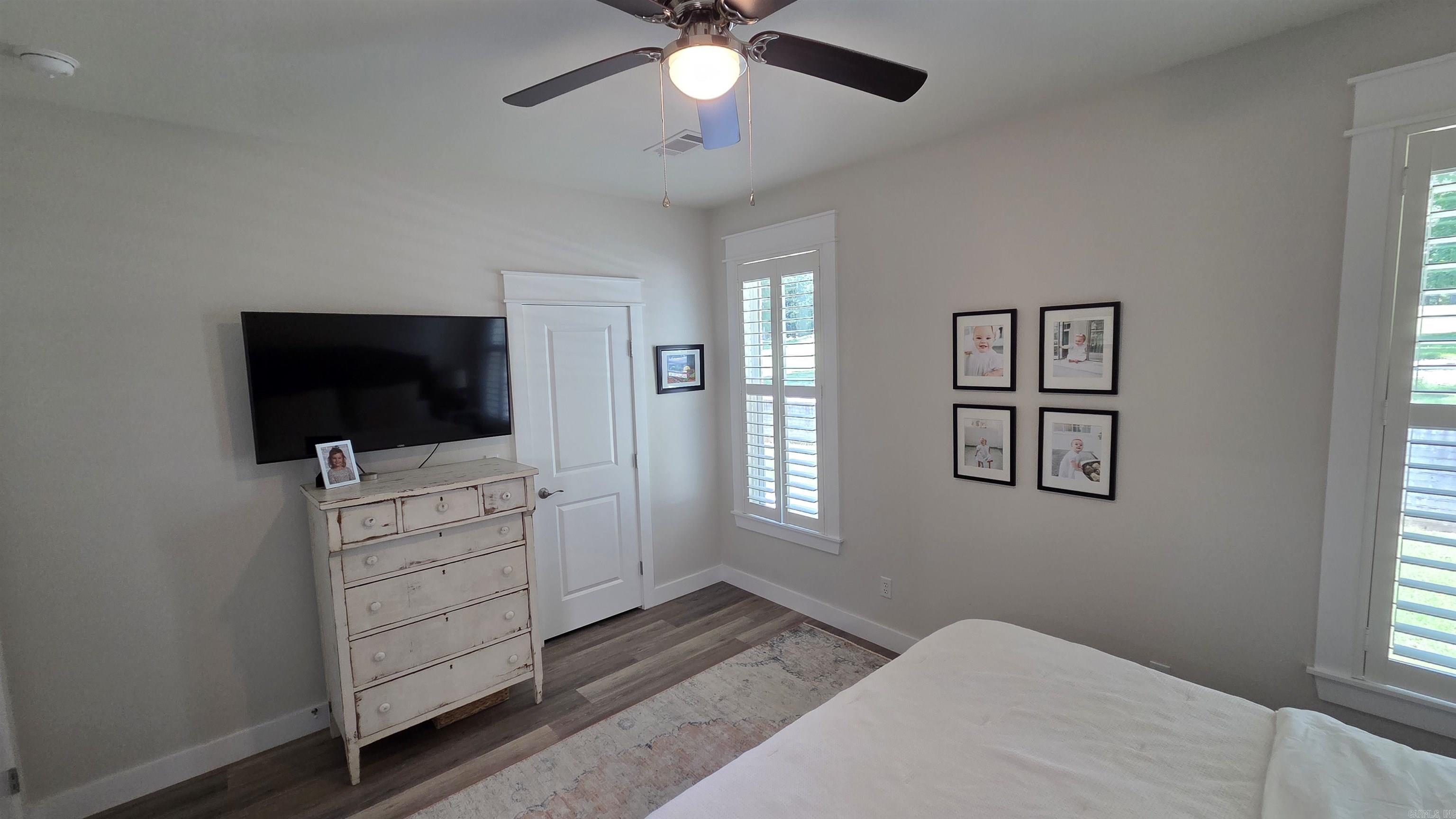 INDIAN HILLS - Residential
