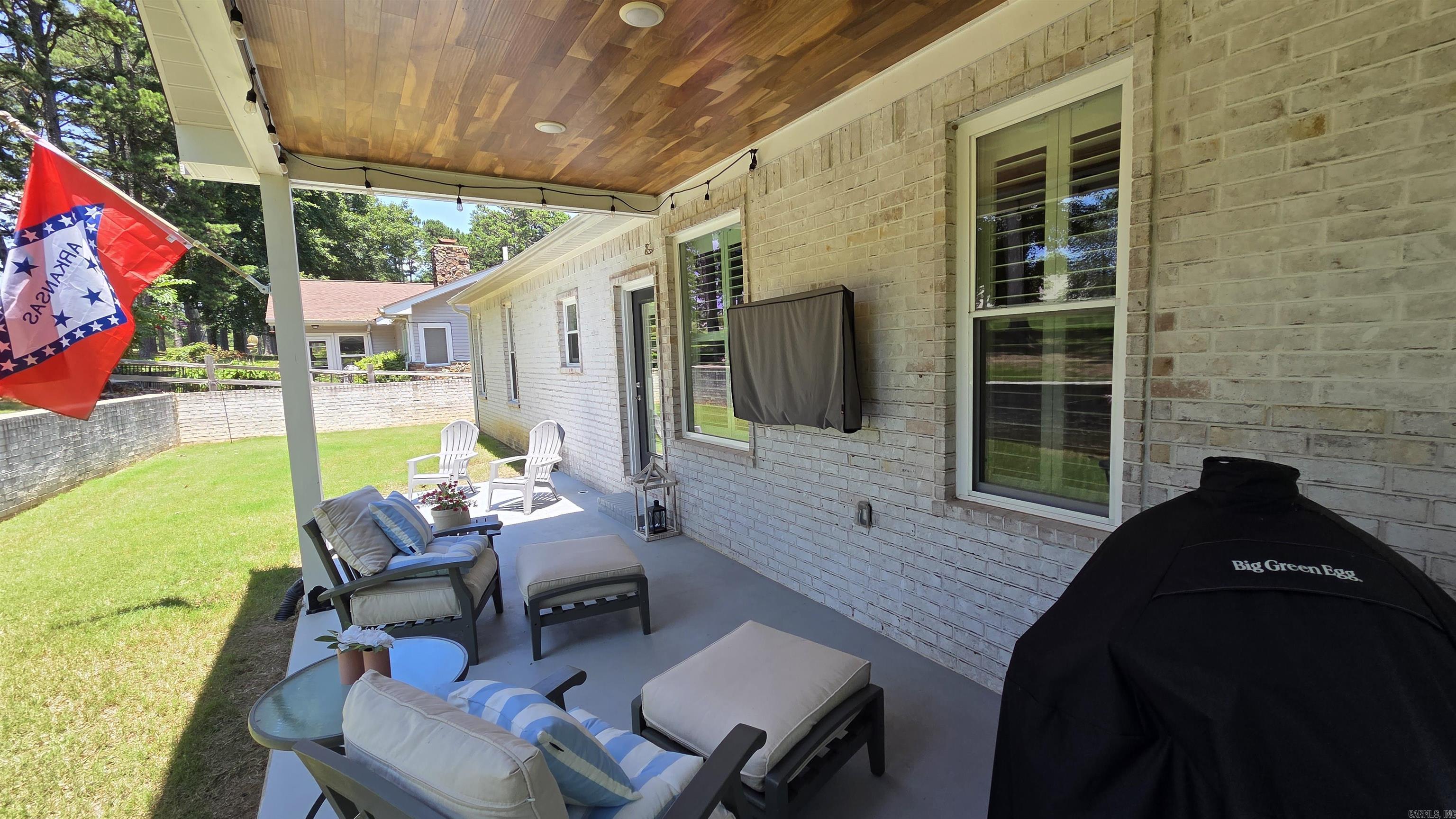 INDIAN HILLS - Residential