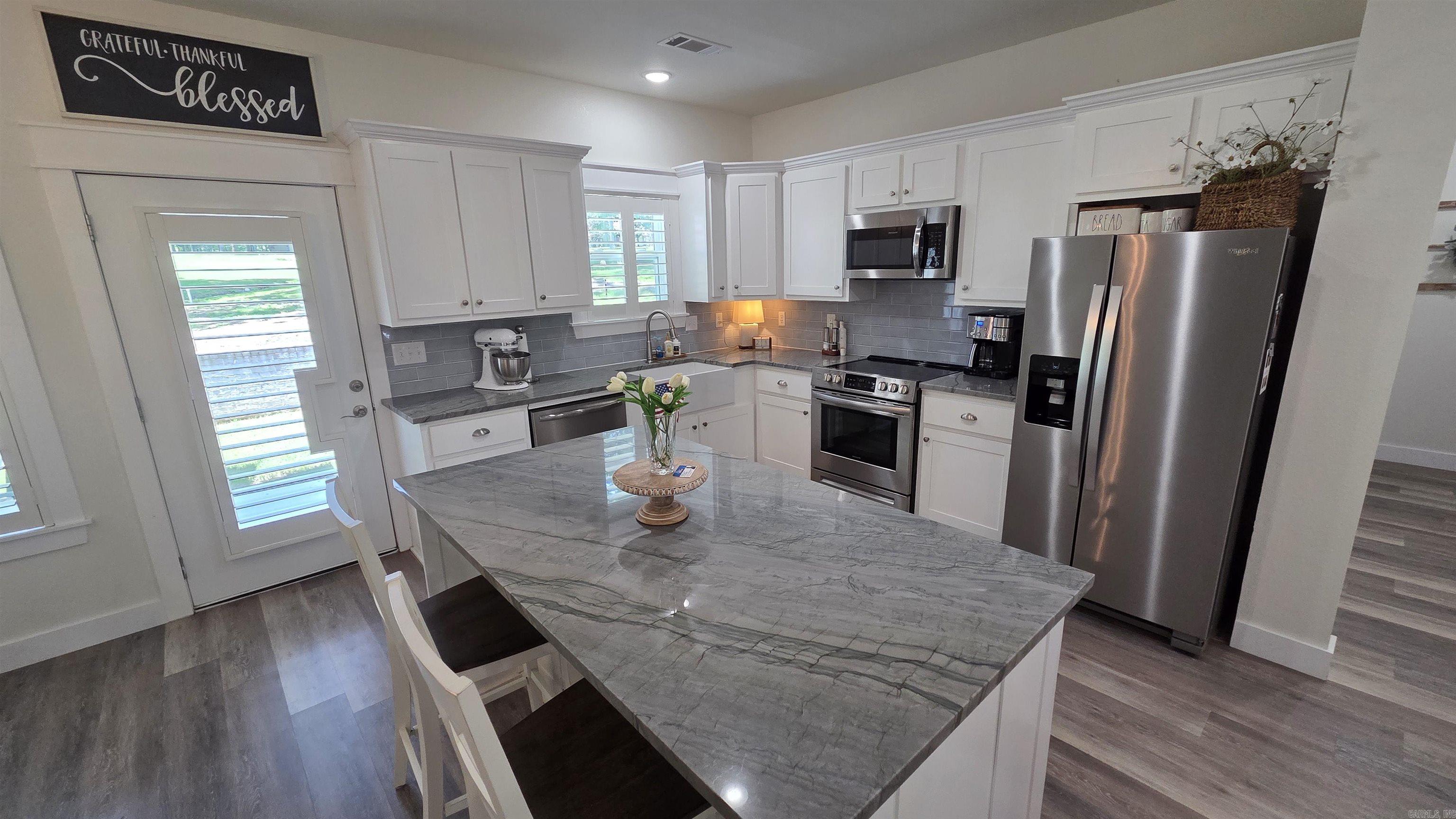 INDIAN HILLS - Residential
