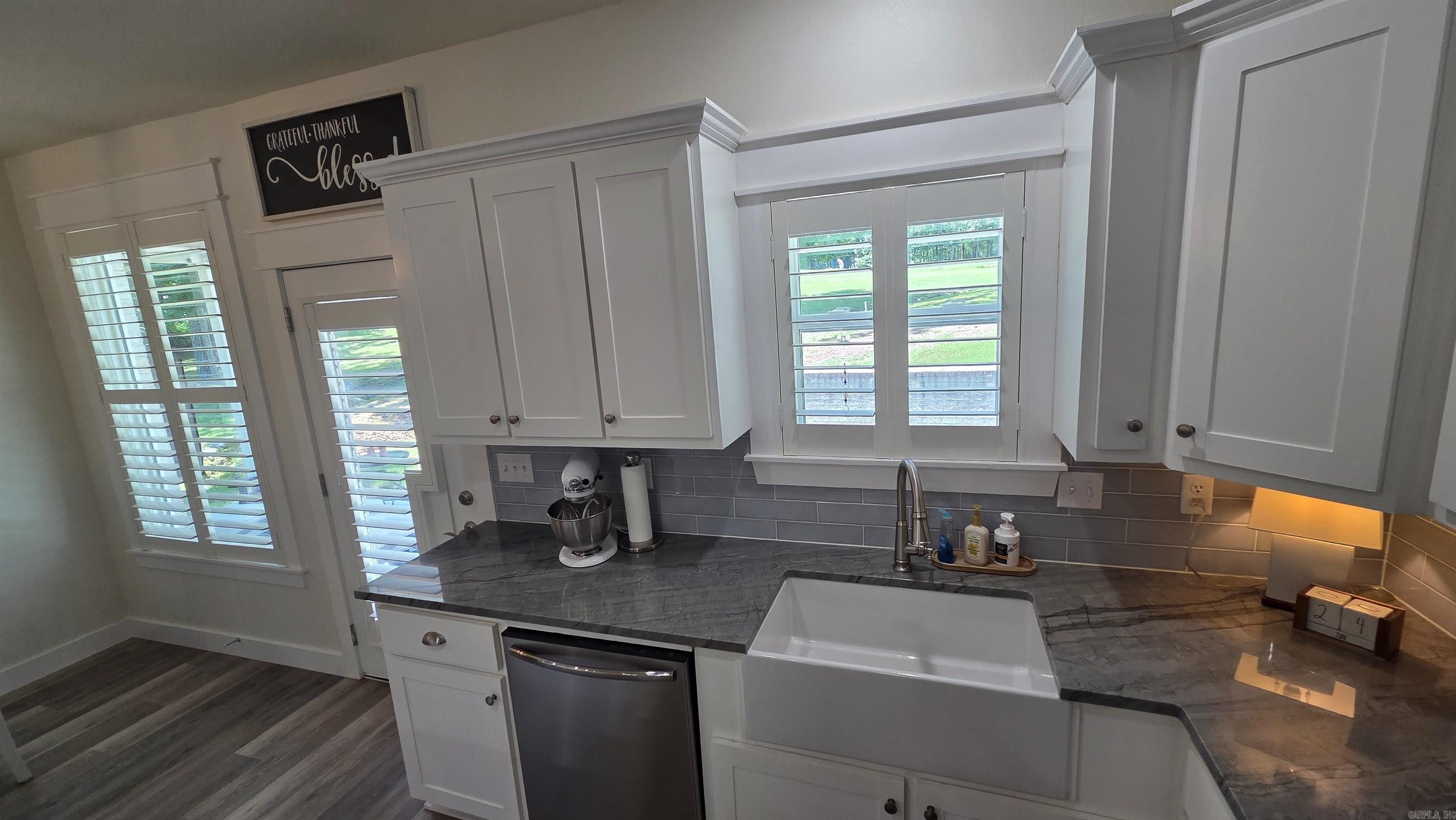 INDIAN HILLS - Residential