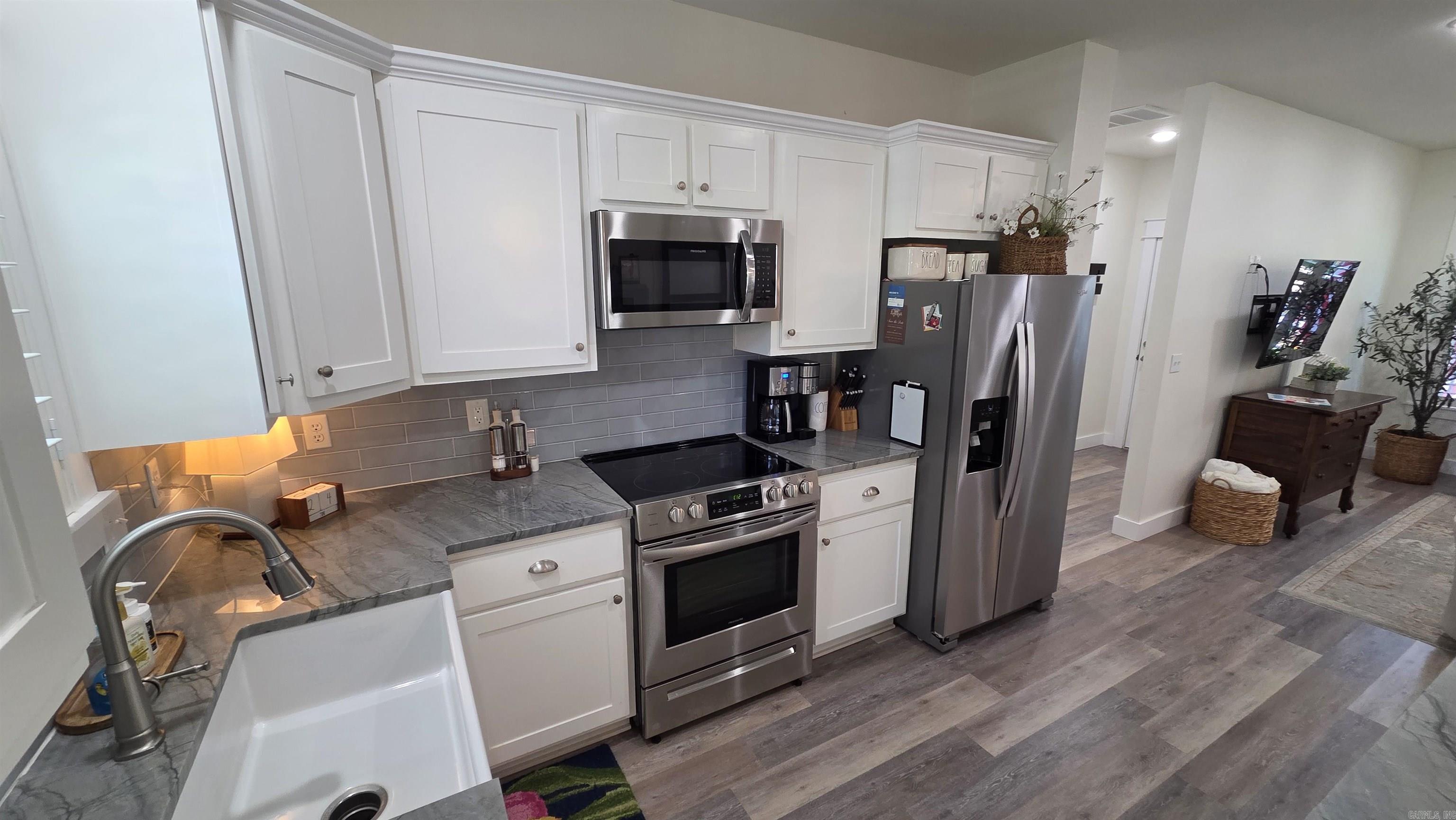 INDIAN HILLS - Residential