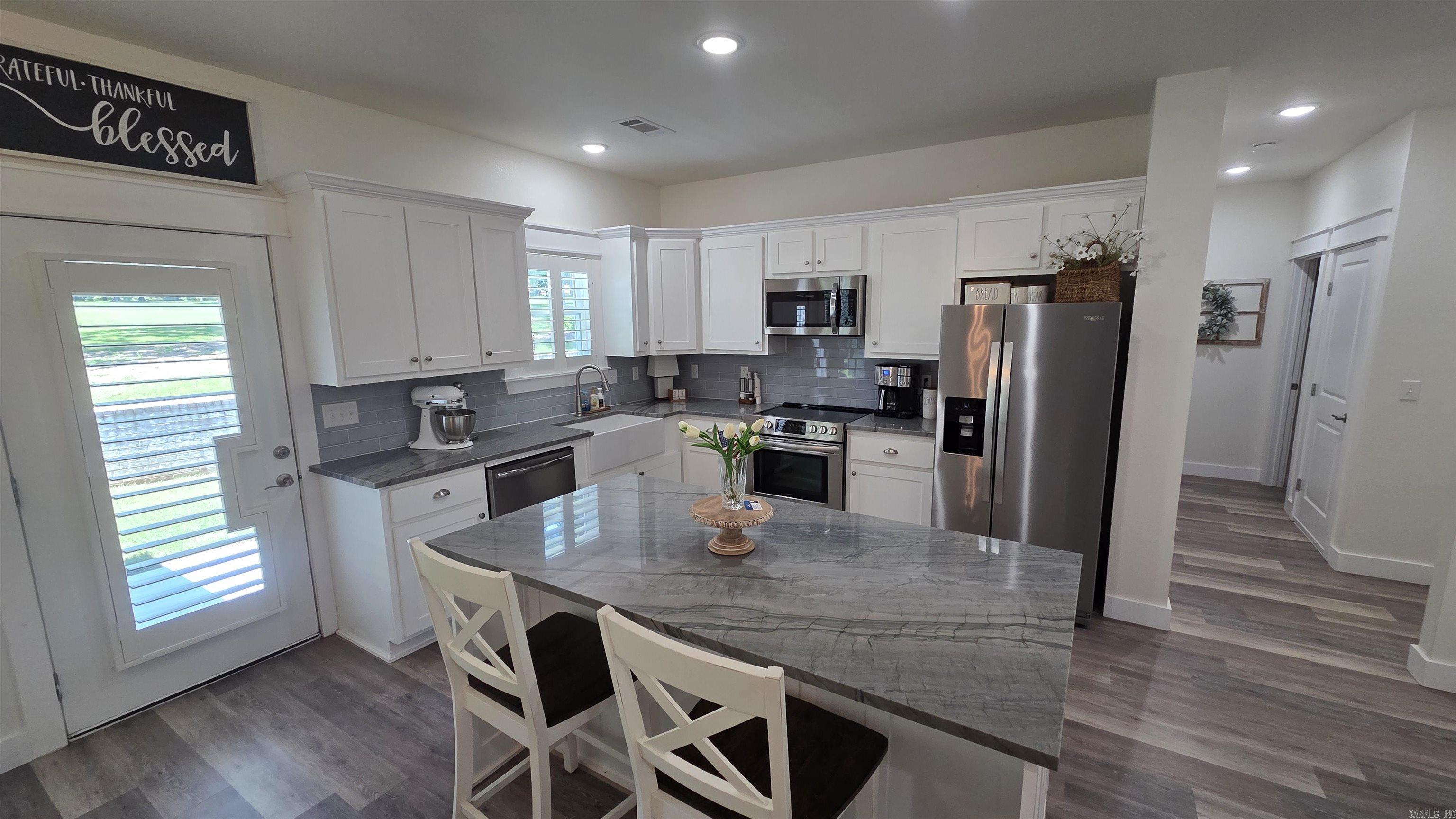 INDIAN HILLS - Residential