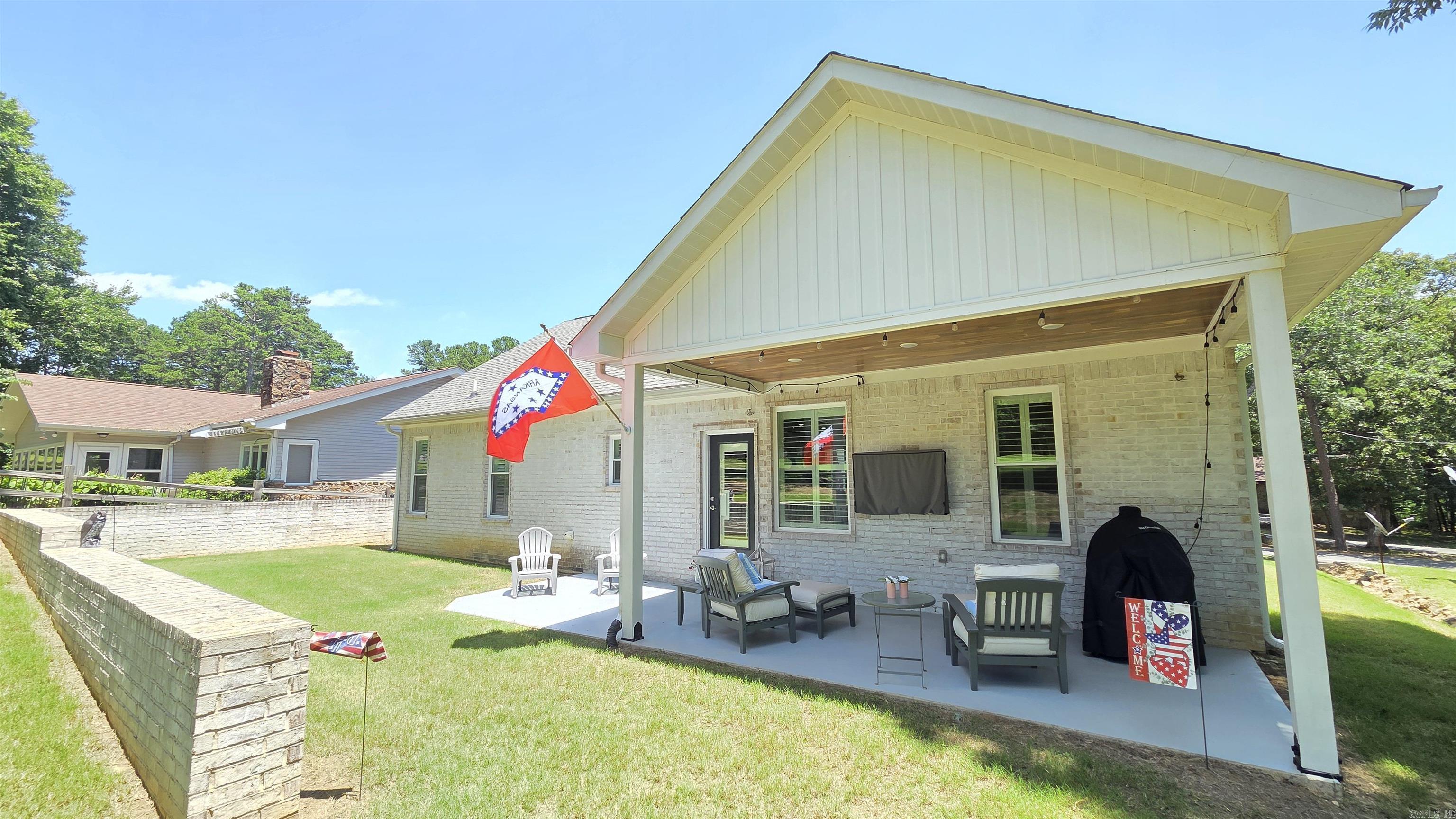 INDIAN HILLS - Residential