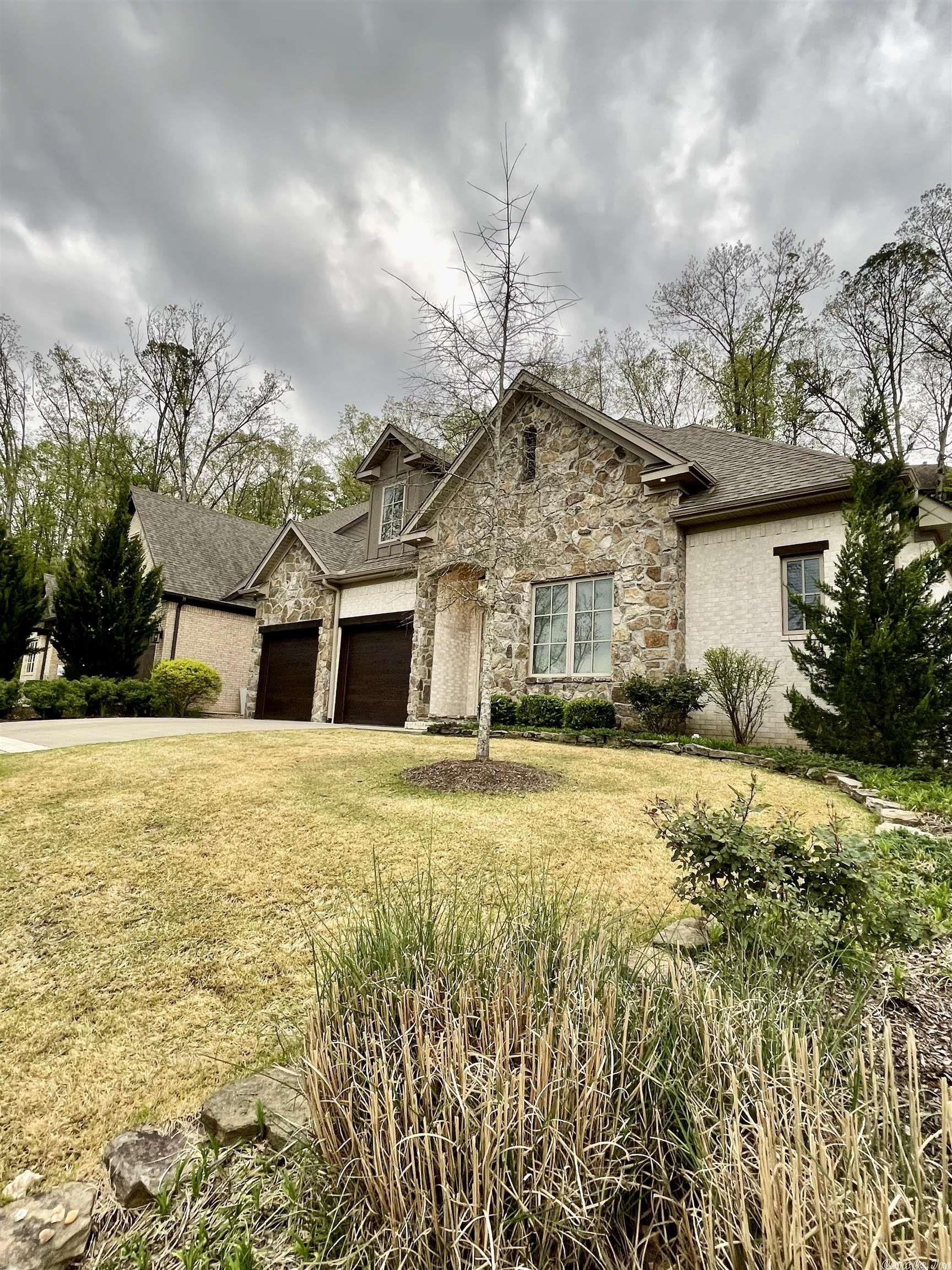 WOODLANDS EDGE - Residential