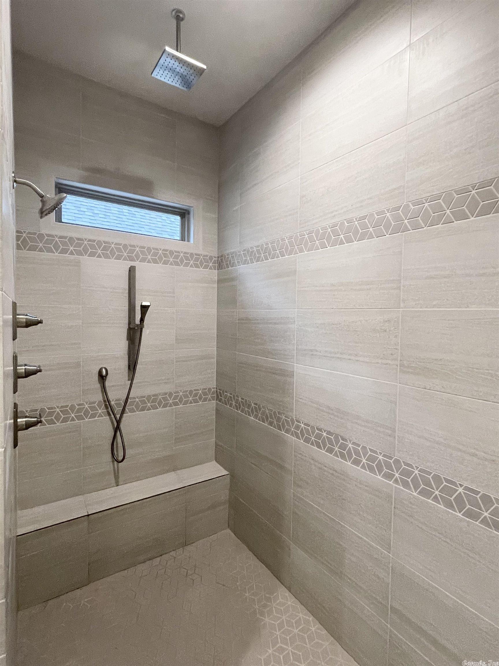 WOODLANDS EDGE - Residential