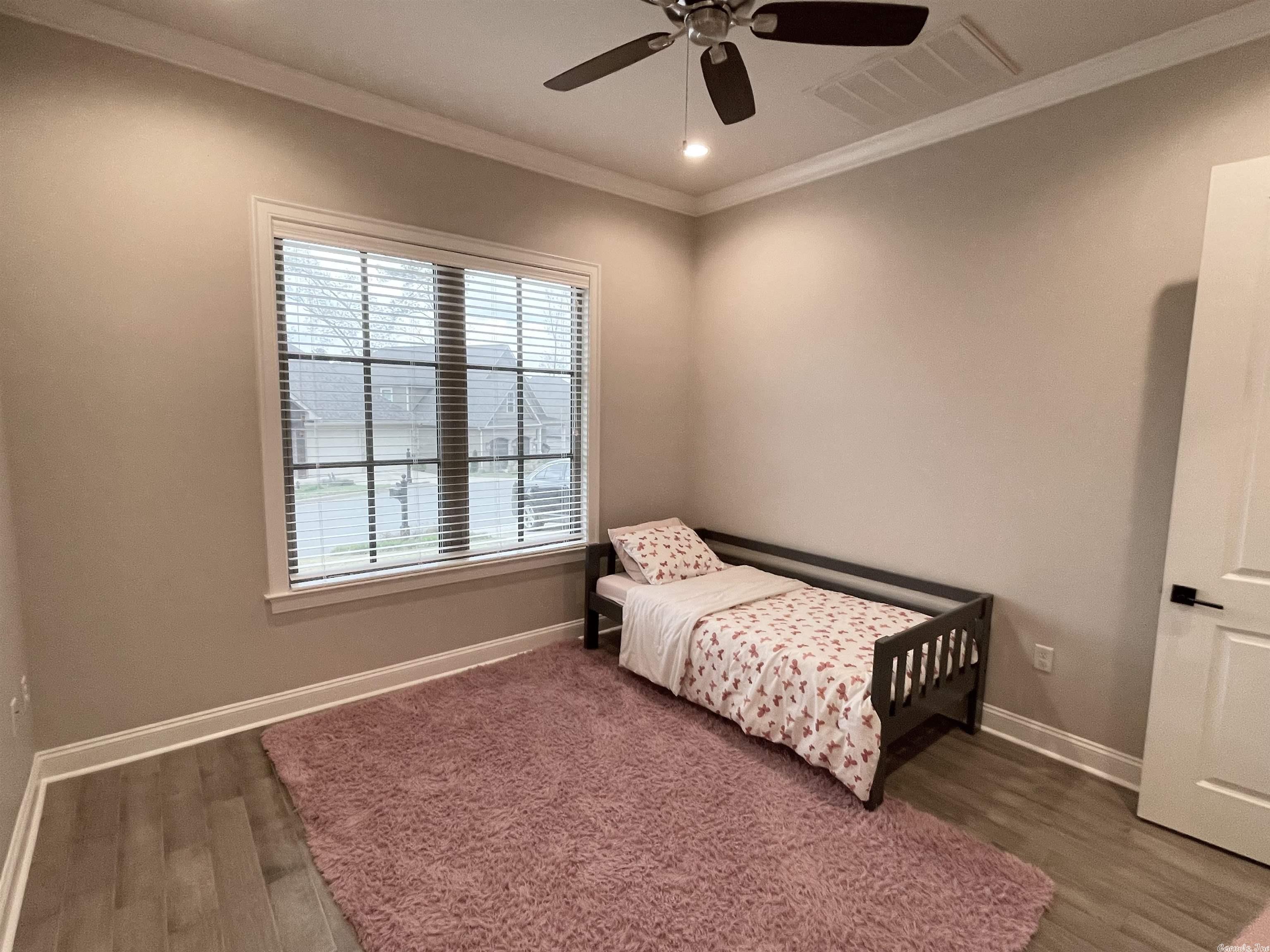 WOODLANDS EDGE - Residential
