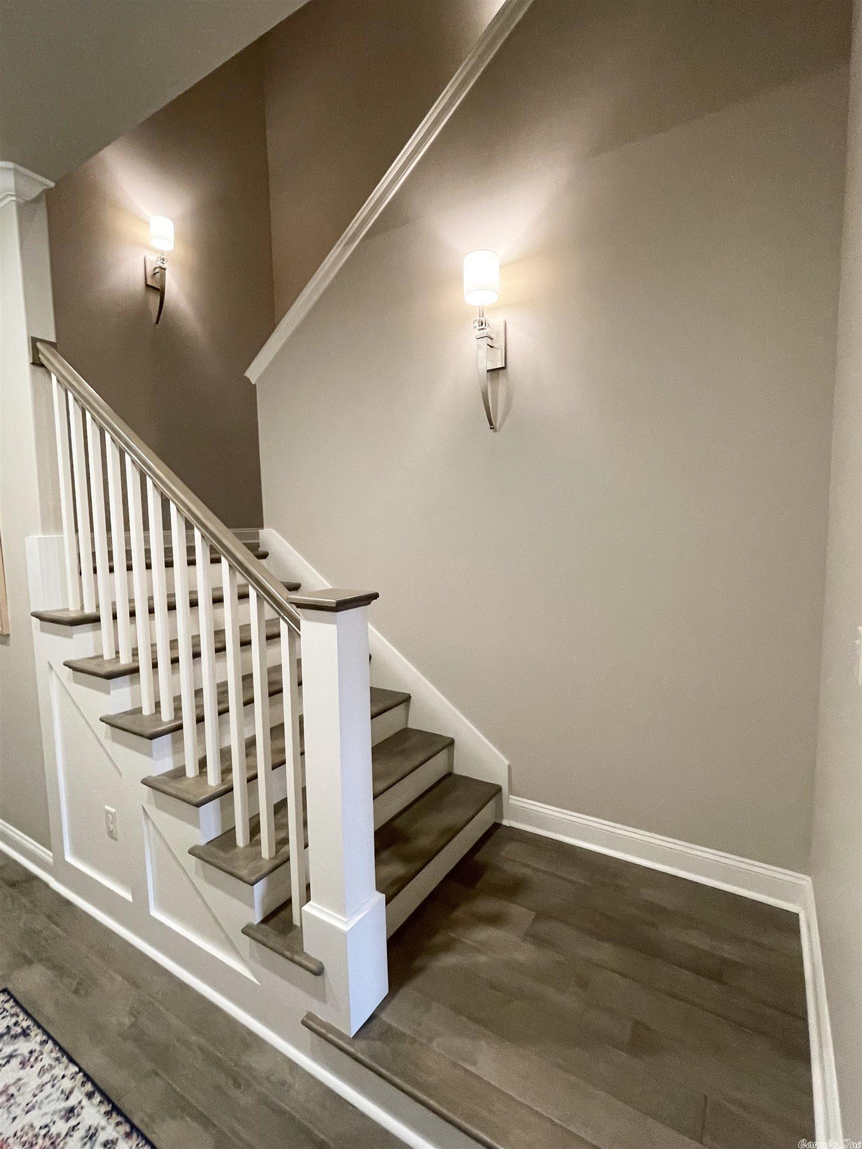 WOODLANDS EDGE - Residential