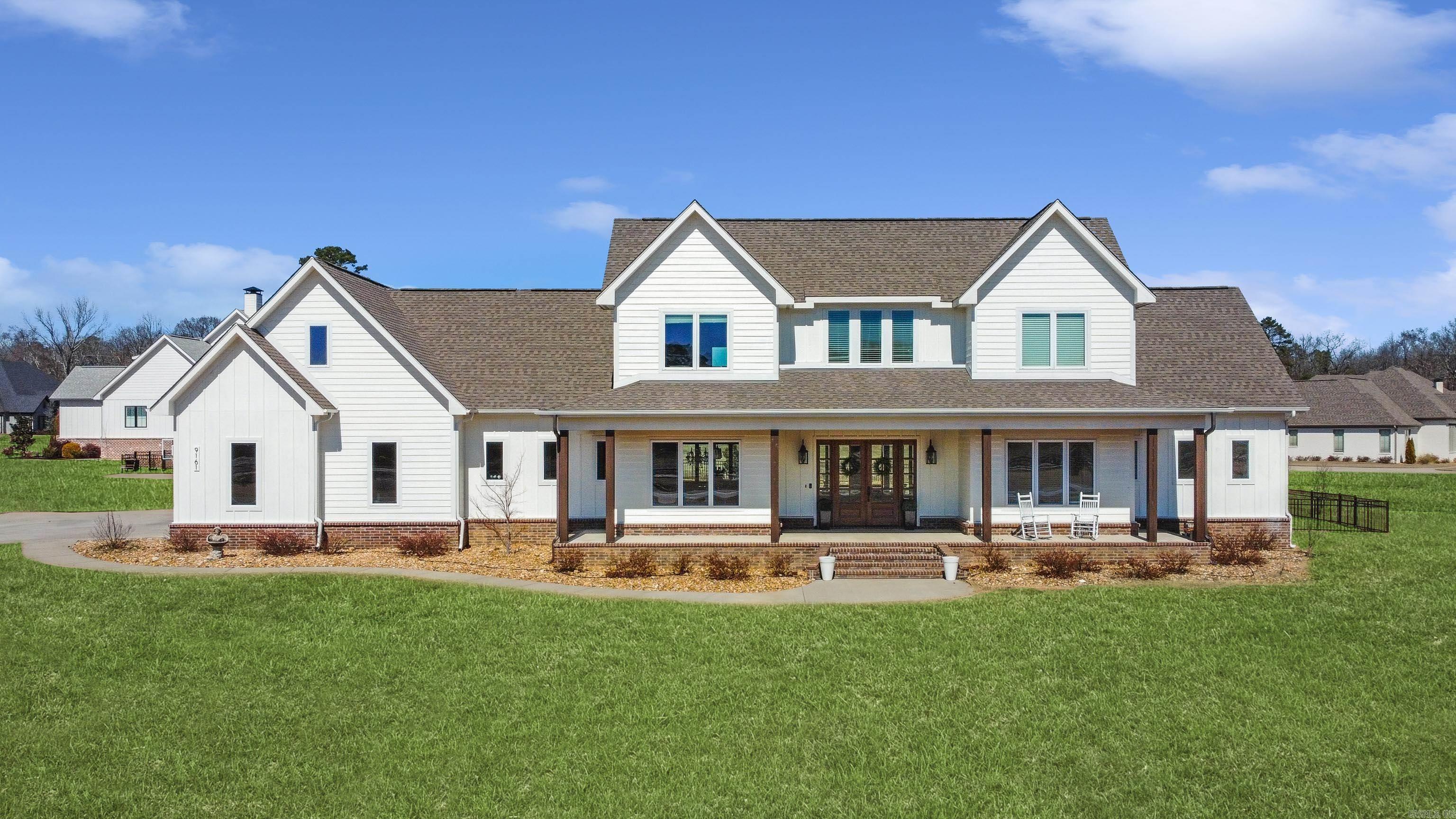 THE STABLES - Residential
