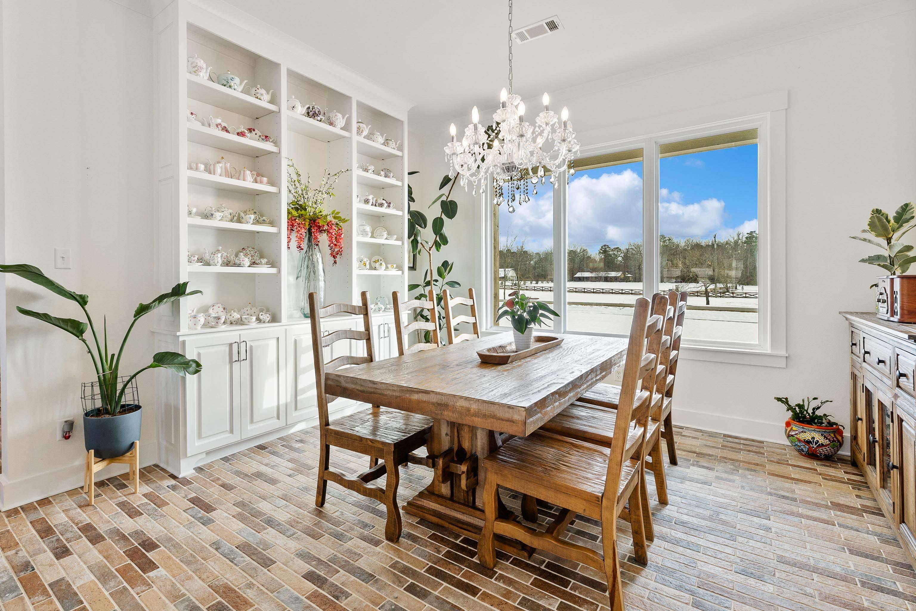 THE STABLES - Residential