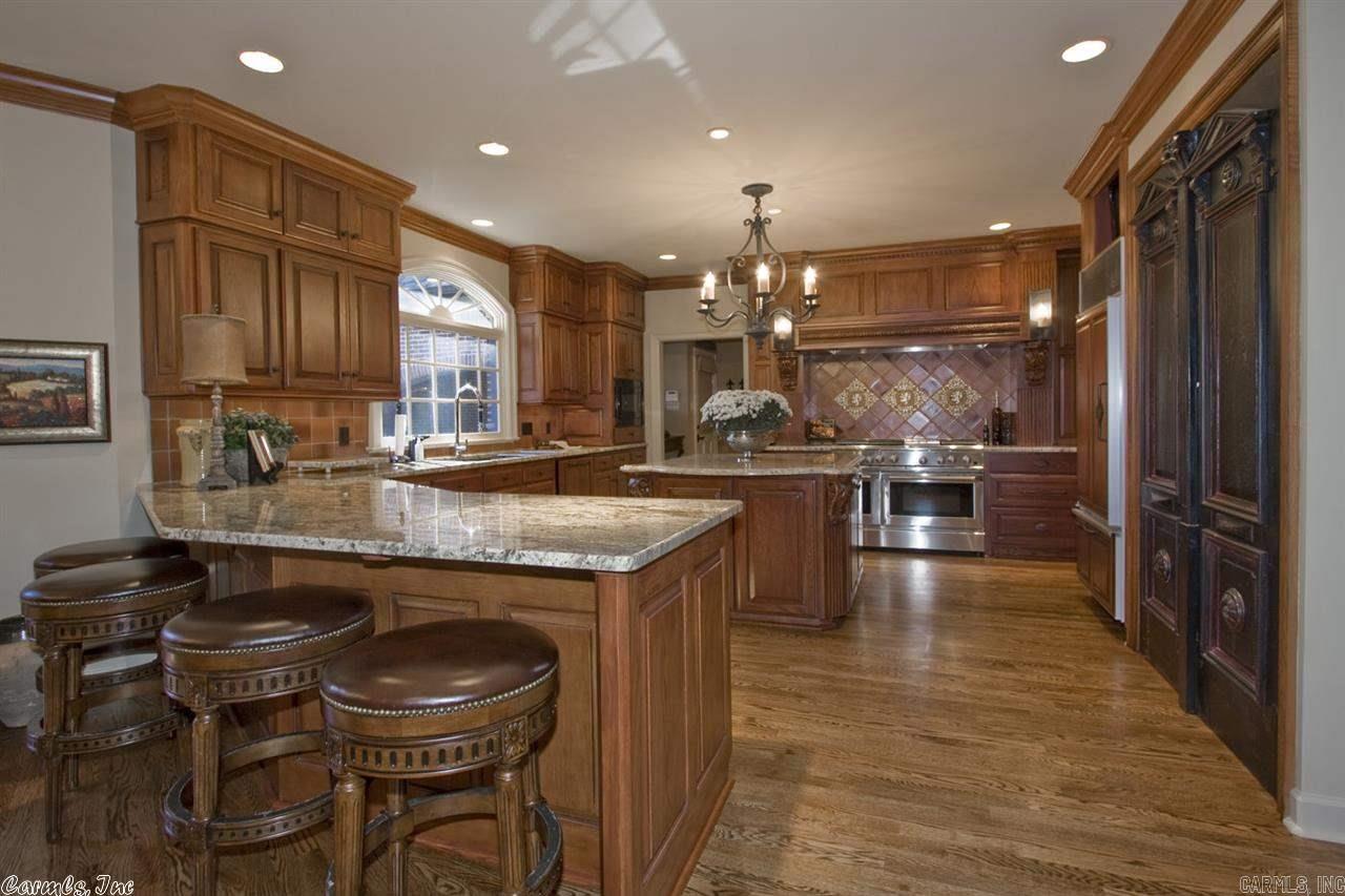 CHENAL VALLEY CHENAL CIRCLE - Residential