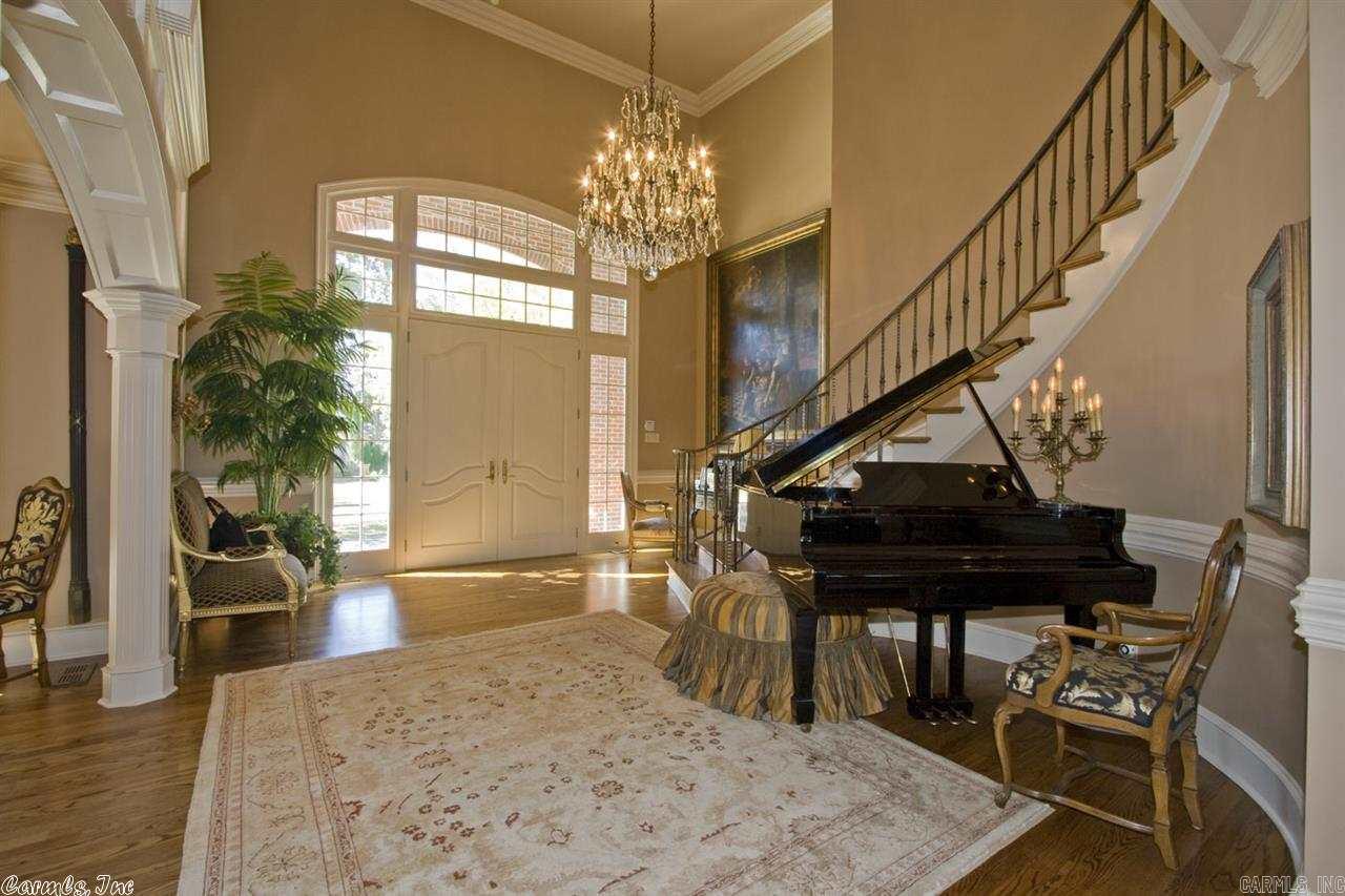 CHENAL VALLEY CHENAL CIRCLE - Residential