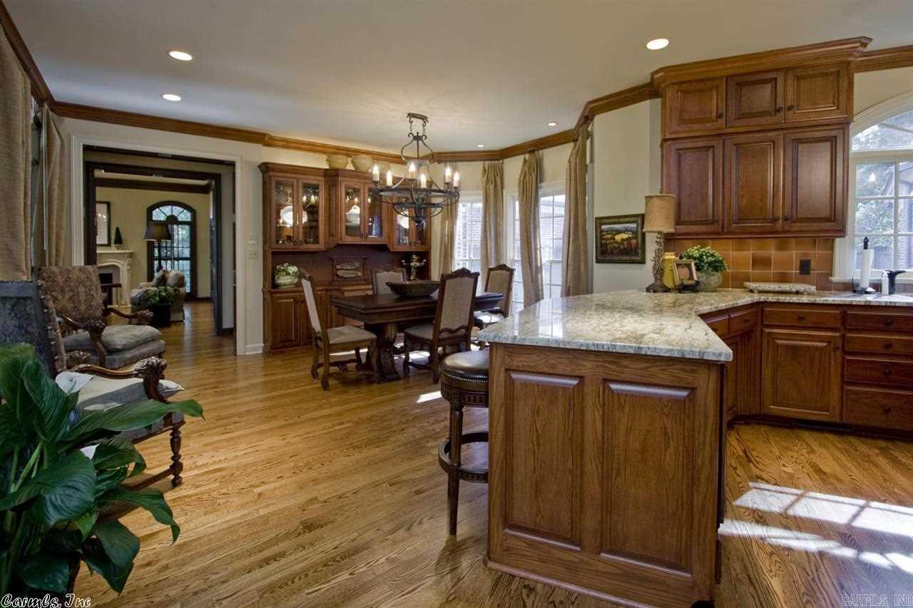CHENAL VALLEY CHENAL CIRCLE - Residential