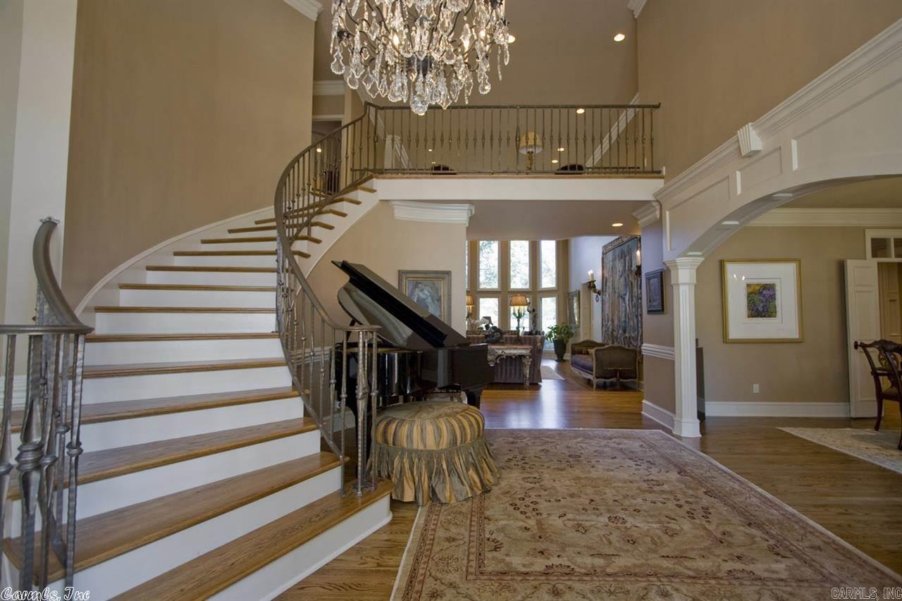 CHENAL VALLEY CHENAL CIRCLE - Residential