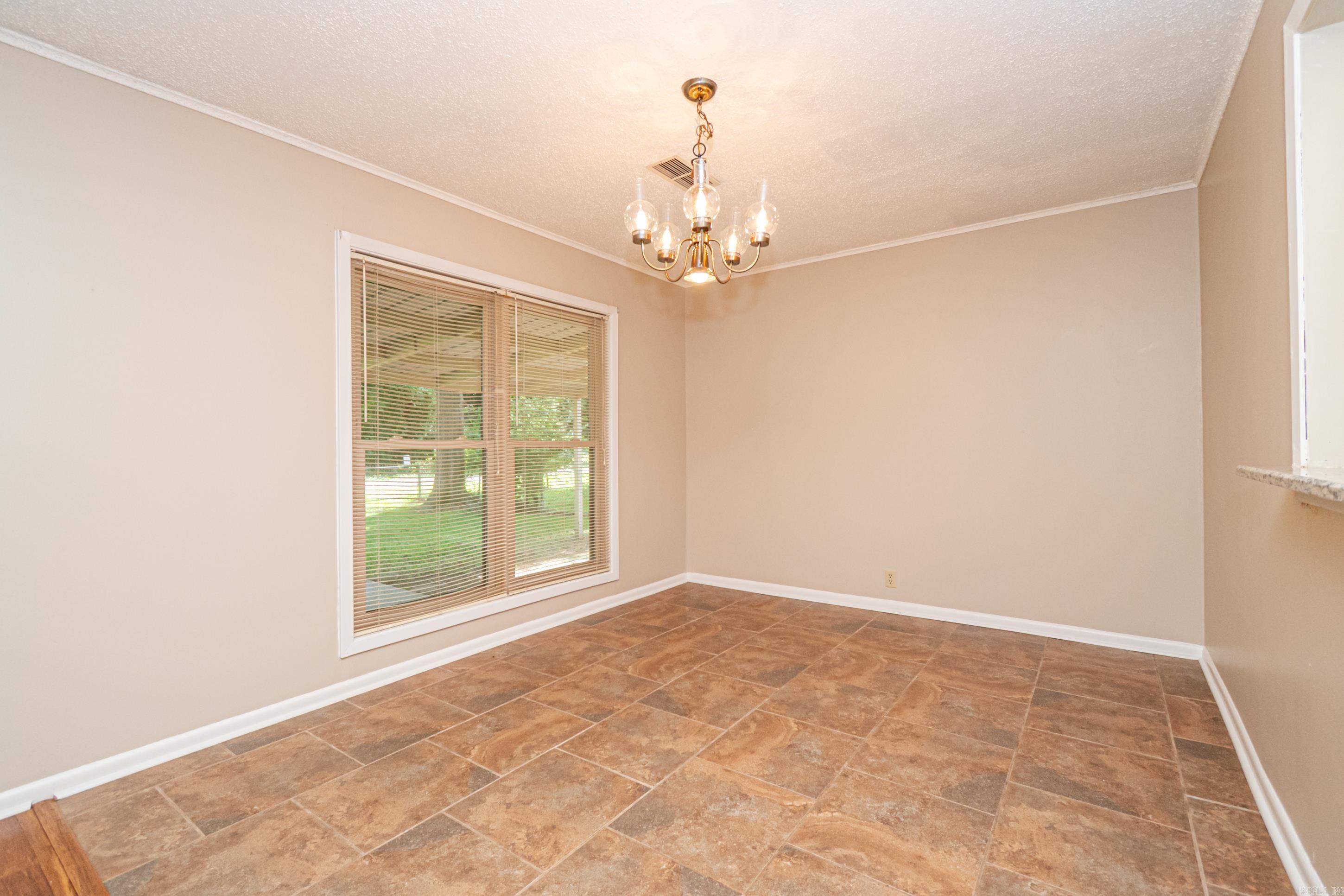 COUNTRY CLUB TERRACE - Residential
