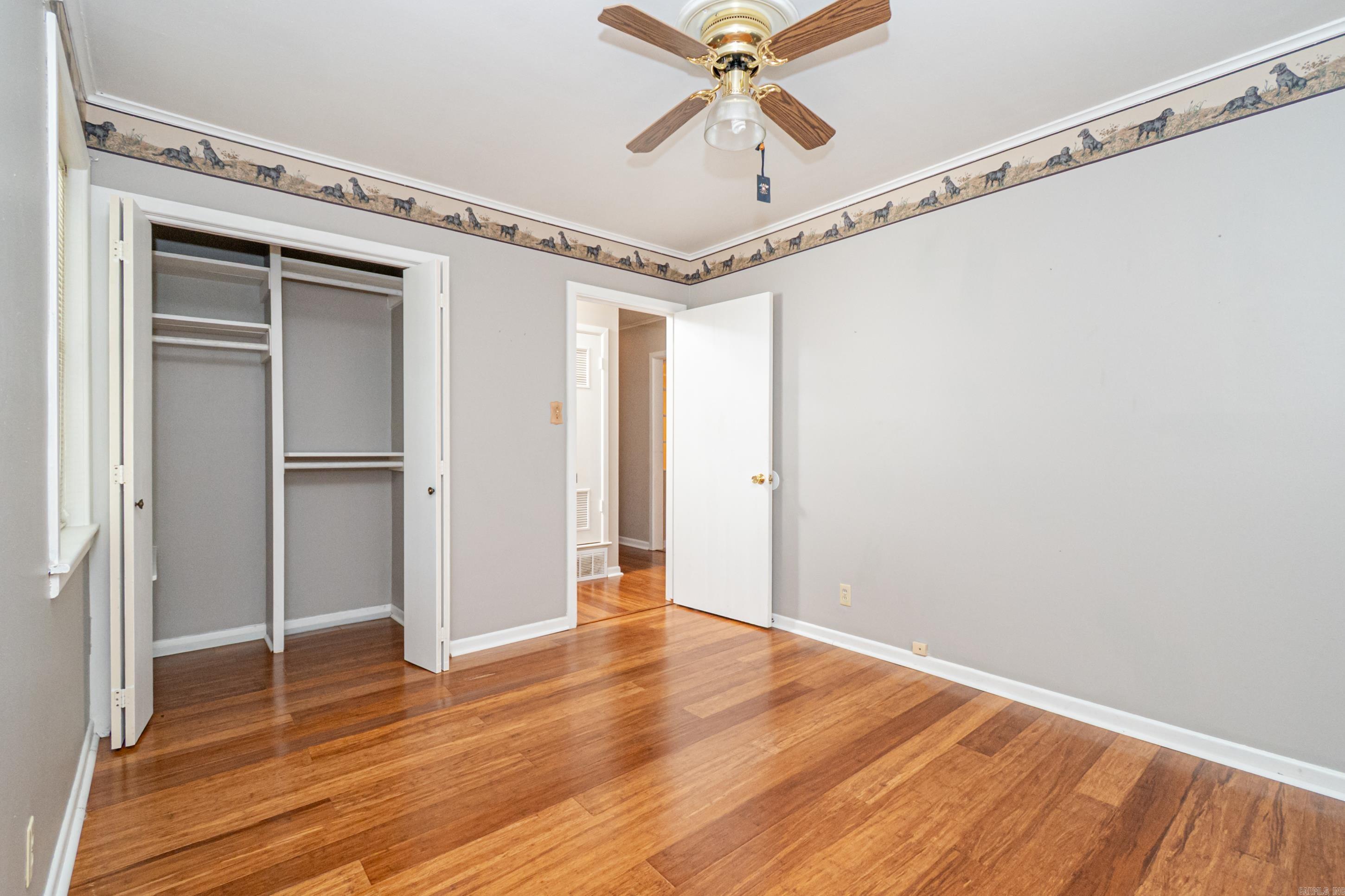 COUNTRY CLUB TERRACE - Residential