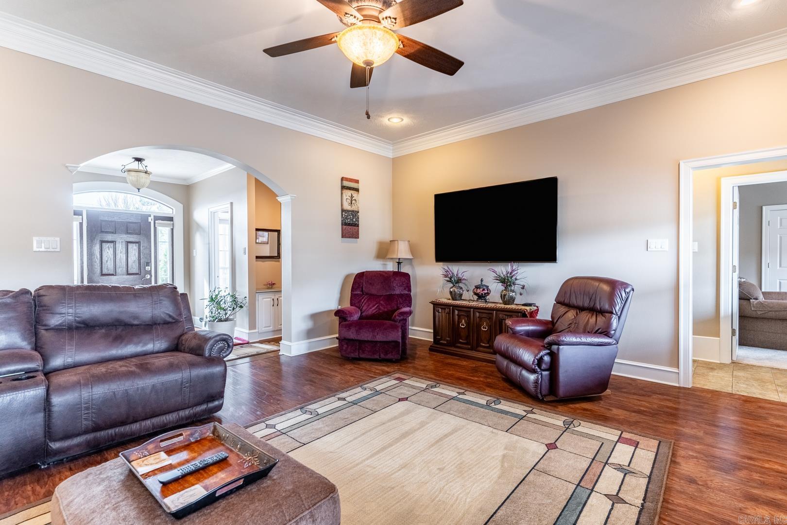 WINDSOR PARK - Residential