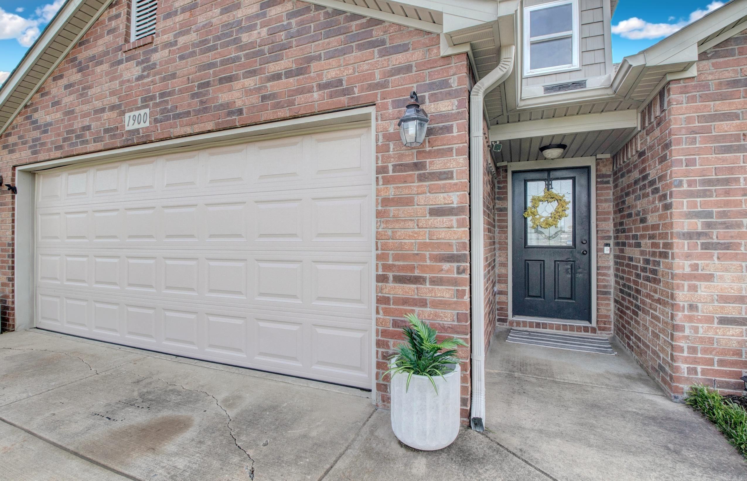 FAULKNER CROSSING - Residential