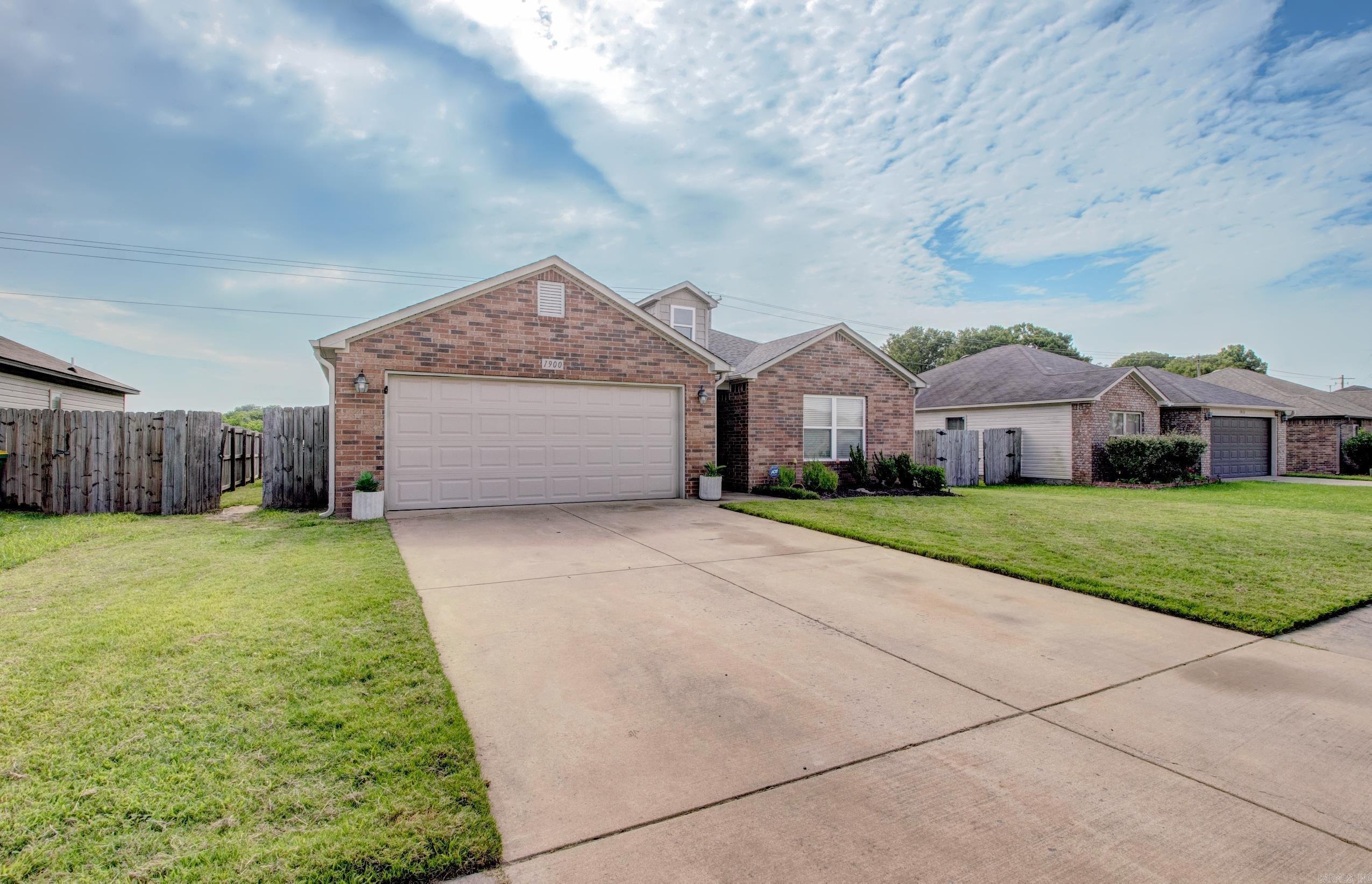 FAULKNER CROSSING - Residential